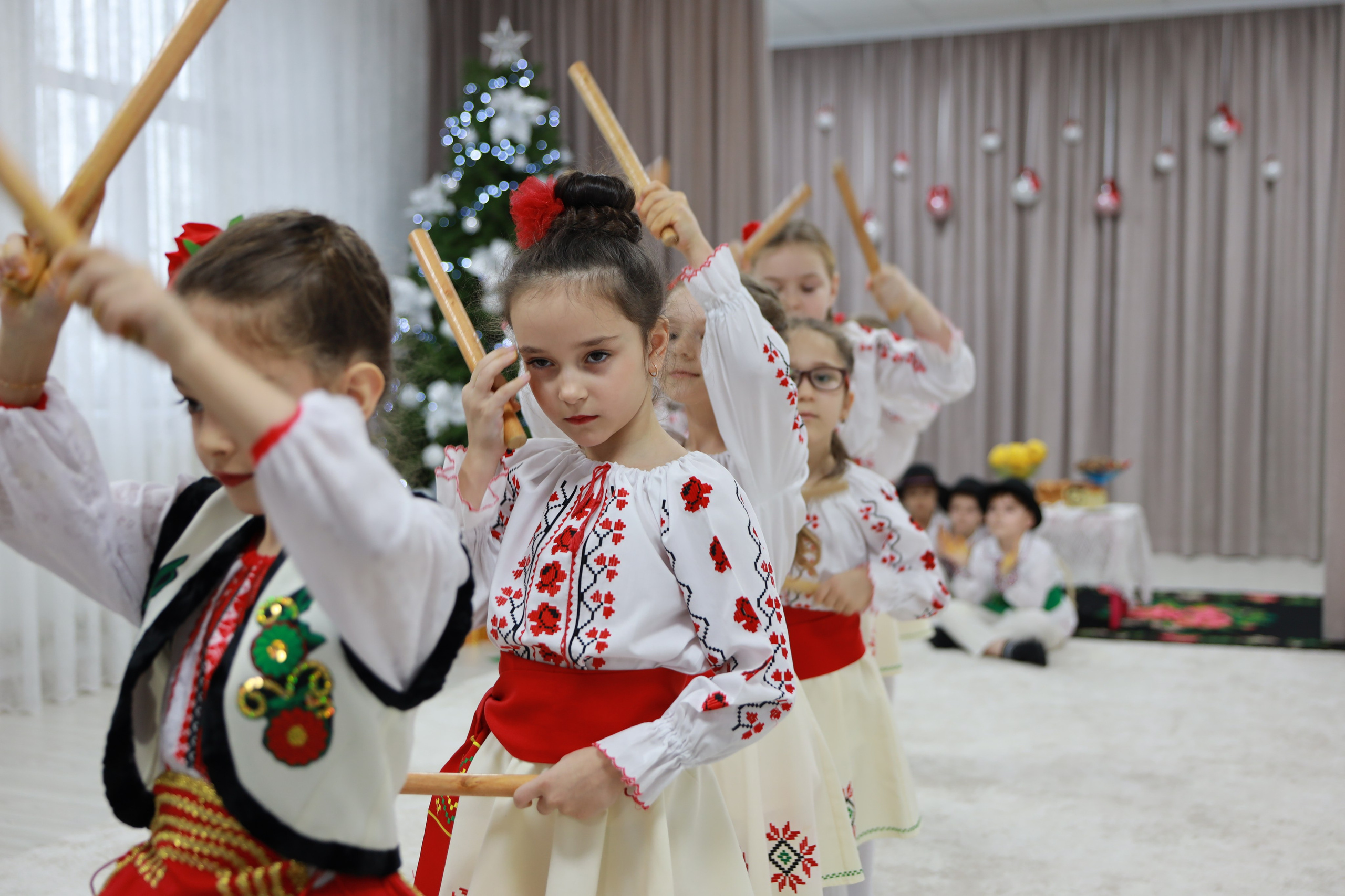 Magia iernii în ochi de copil.... Alika Dia- Fotograf în Republica Moldova, Strășeni