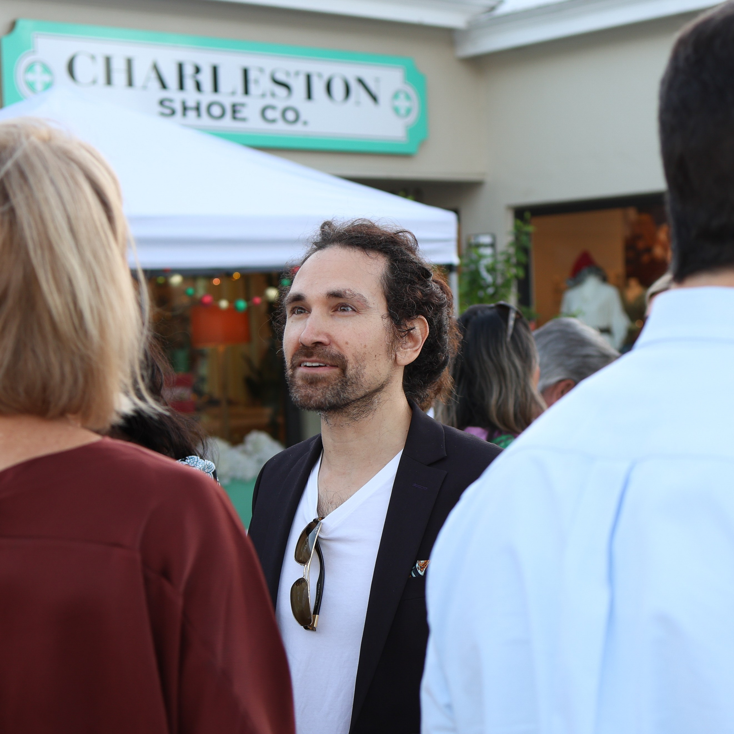 Paradise Coast Lifestyle Magazine. Out and About 239