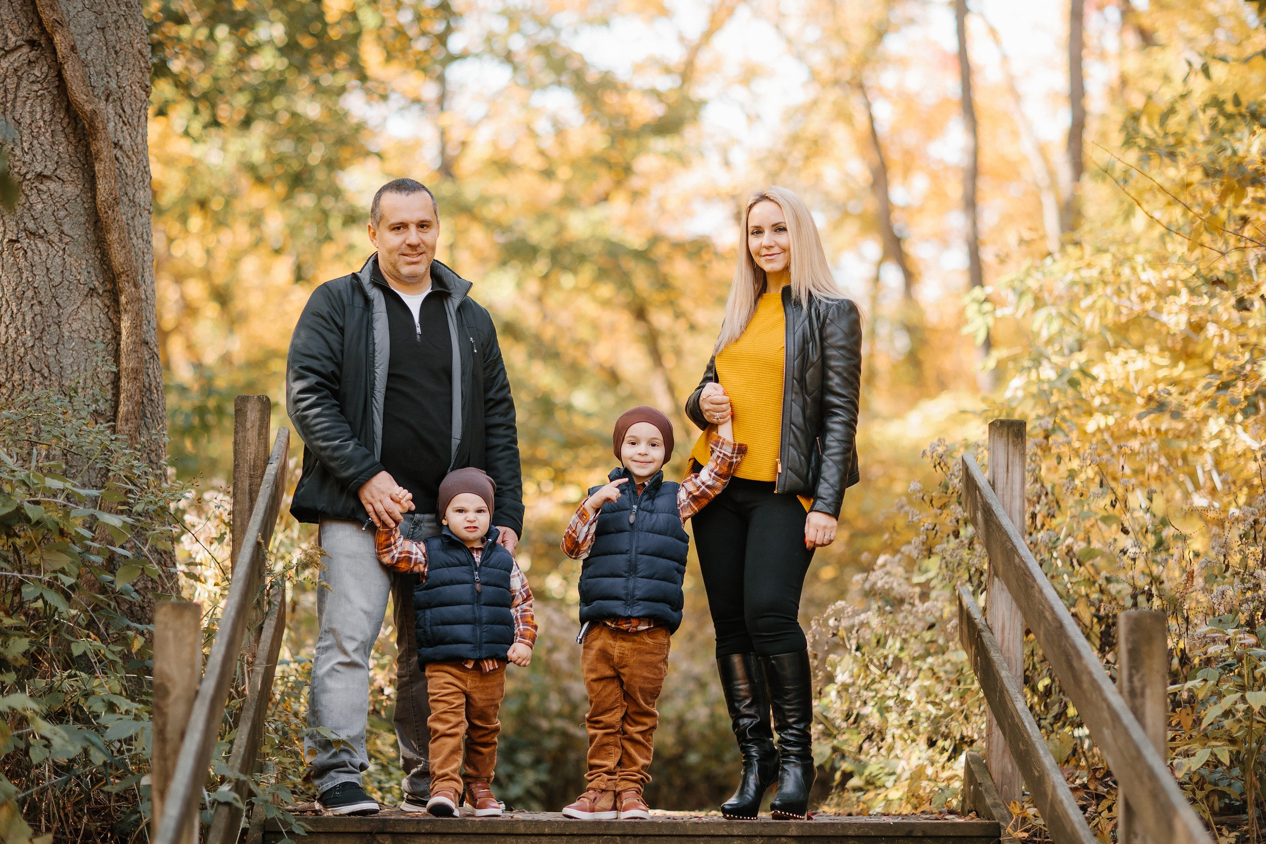 10.21.23 Family Photoshoot. Wedding family event photographer in Chicago Nick Yushevich