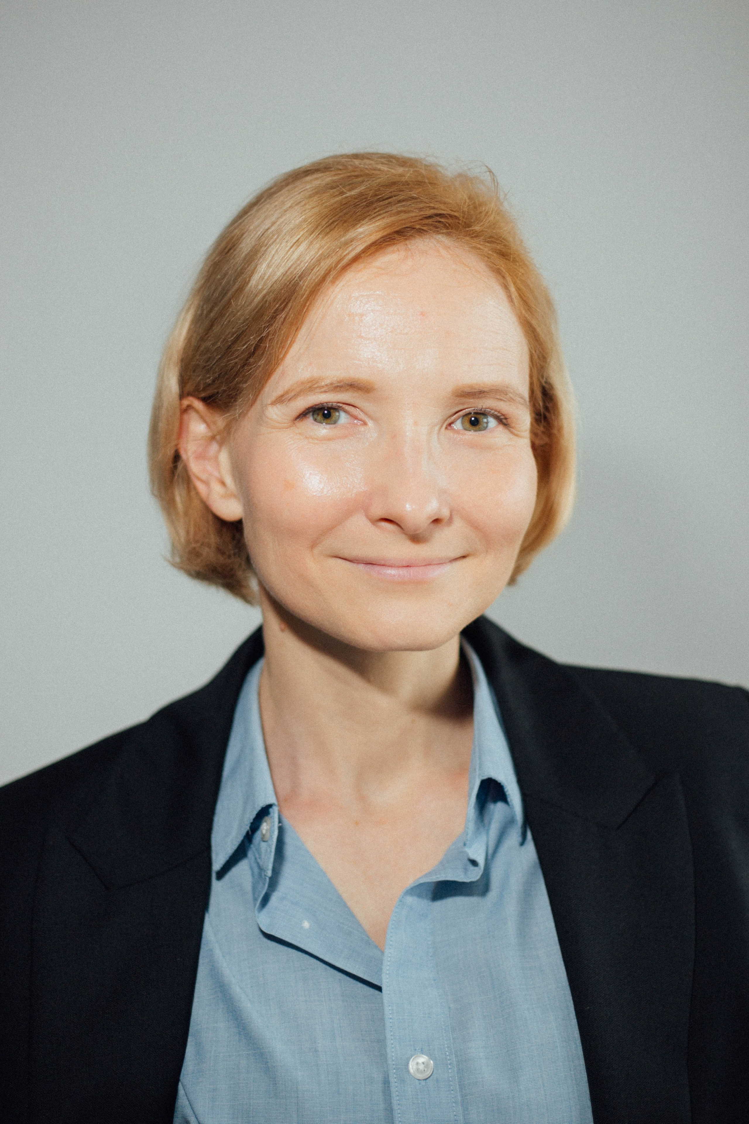 Mariya. Portrait and family photographer Lausanne, Geneva, and Montreux