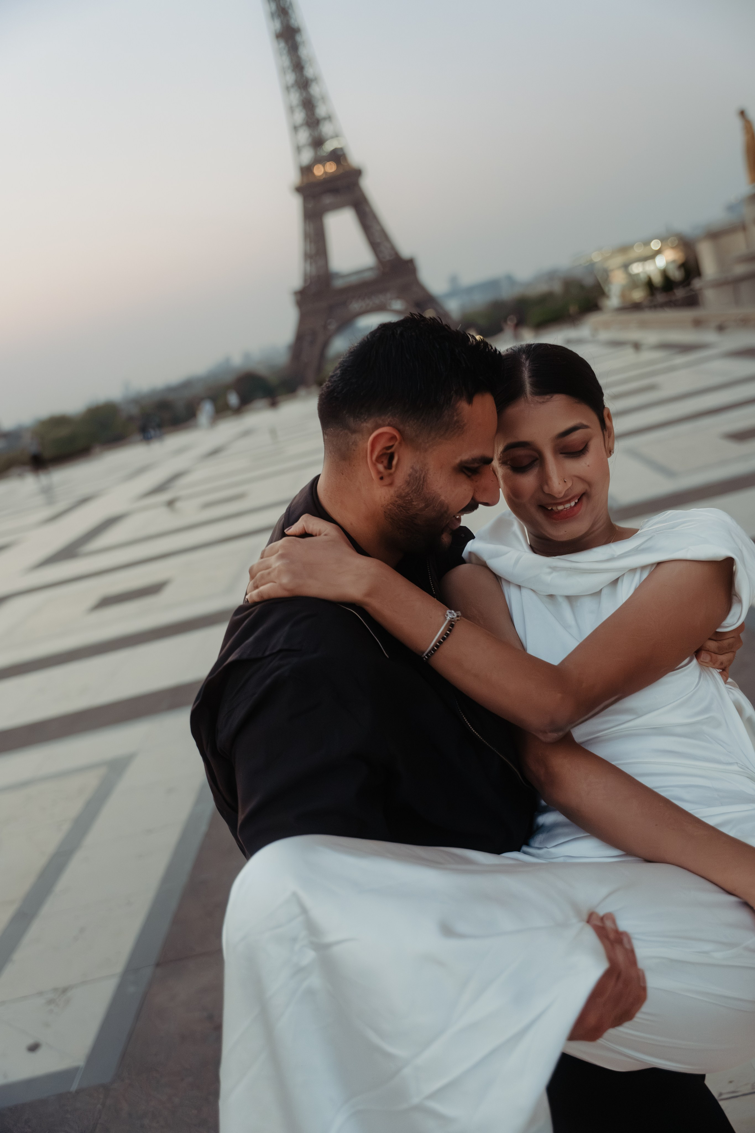 Guneet & Sukhy in Paris. Paris photographer — Polina Osipova
