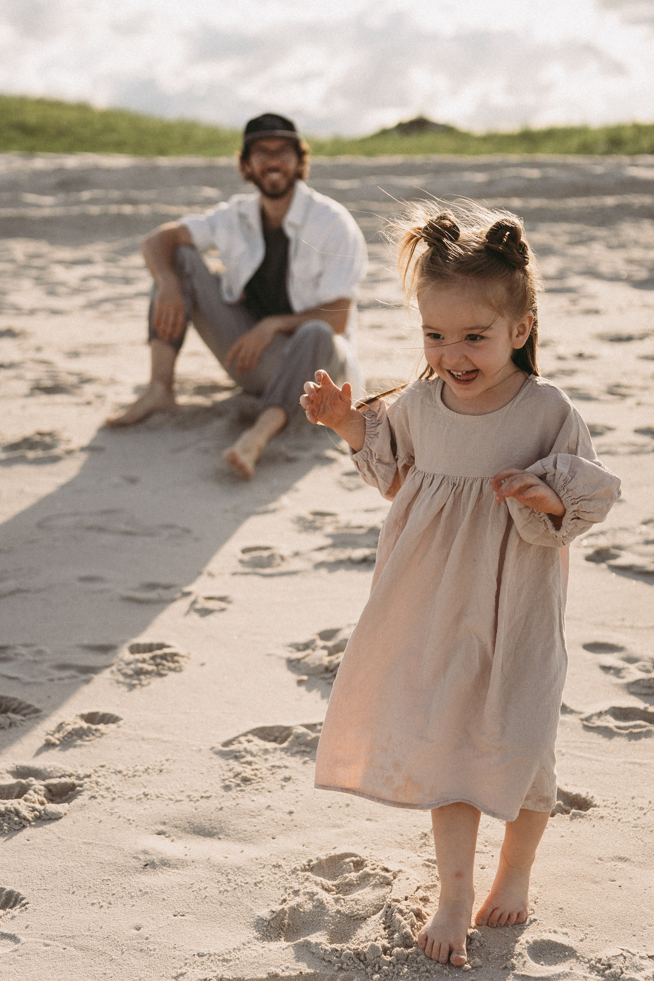Beach Toddler Photography – Playful & Candid Memories. Alisa Tant — Family and newborn photographer Bucks County, Montgomery county, Philadelphia, NJ