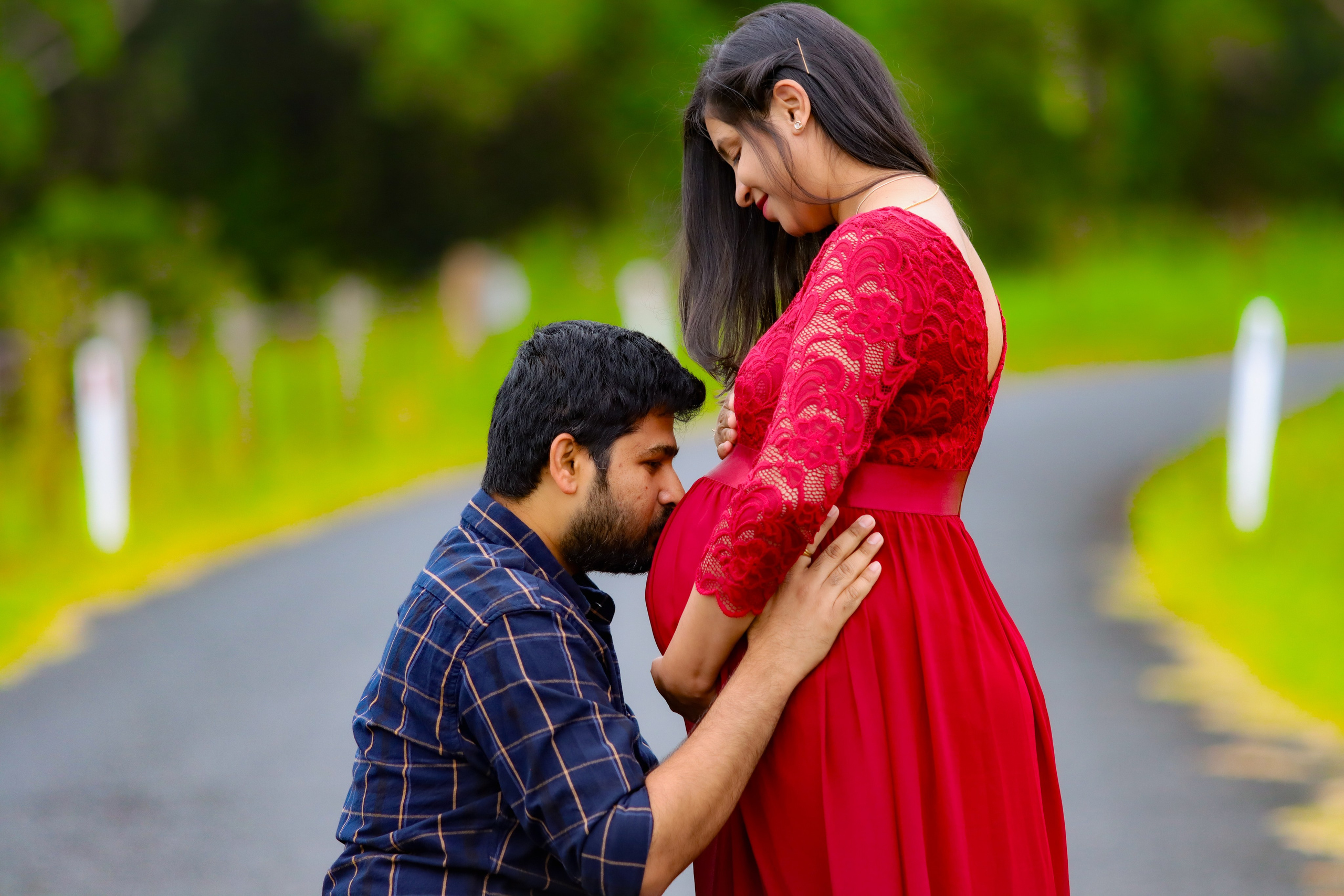 Maternity Shoot. MHCreative is family-oriented photographer based in SYDNEY