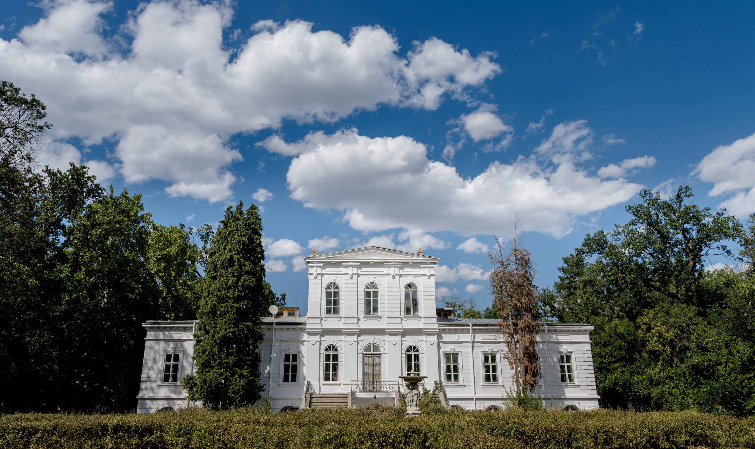 Georgiana. Wedding and Event Photographer— Bucharest, Romania