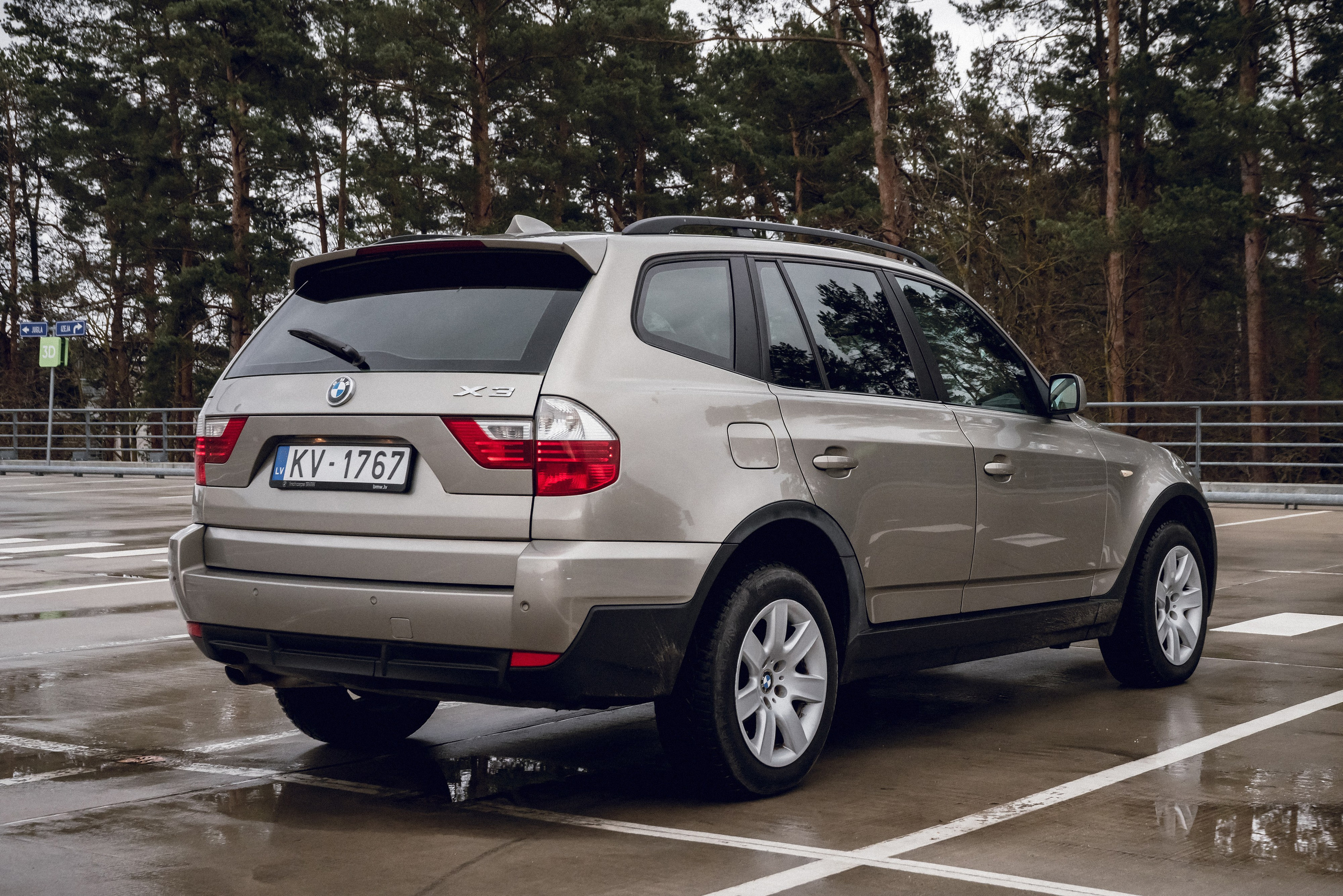 BMW X3. Фотограф в Риге. Семейные, индивидуальные и рекламные фотосессии