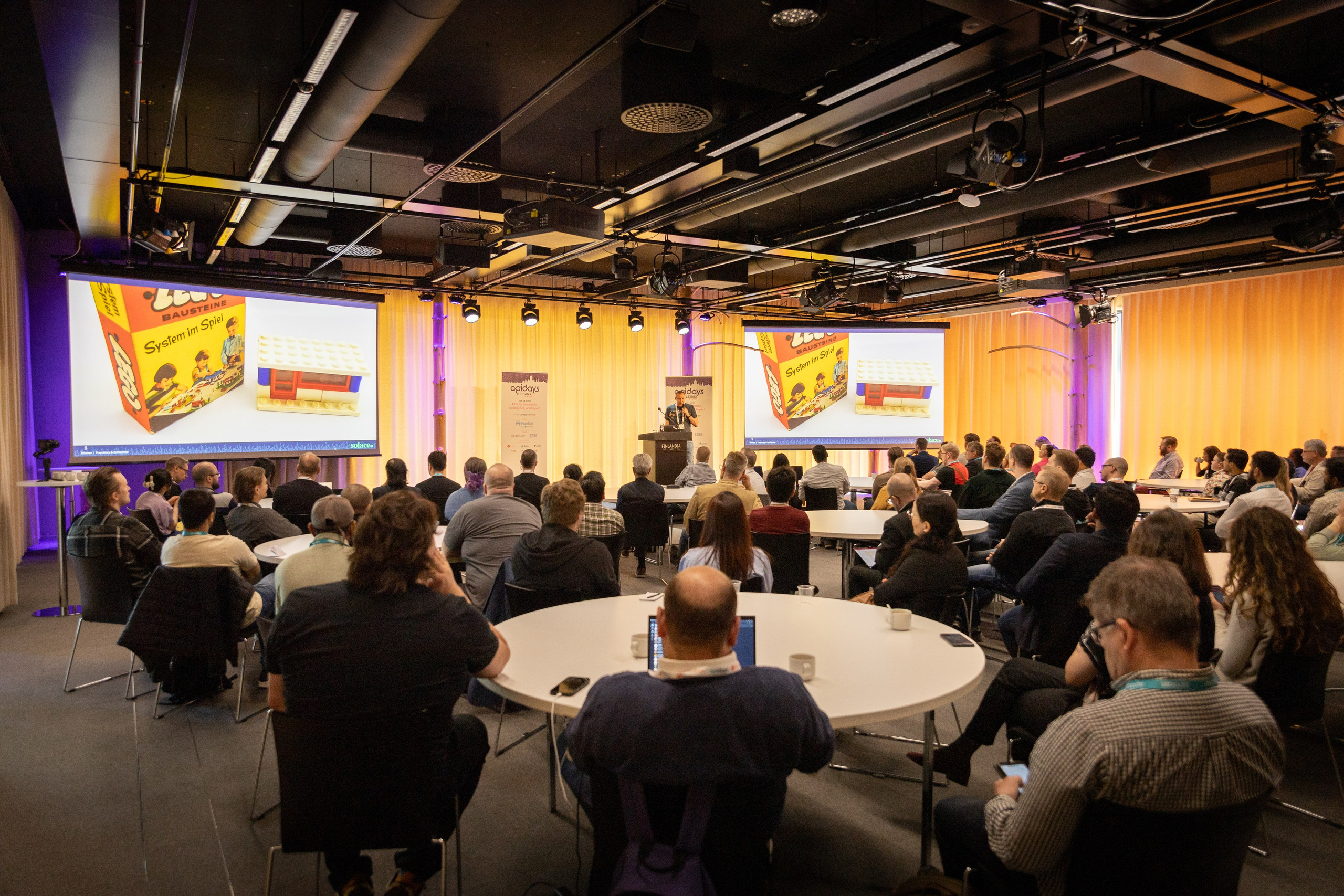 Juhla. Perhe-, hää- ja muotokuva valokuvaaja Helsingissä | Espoossa | Vantaa