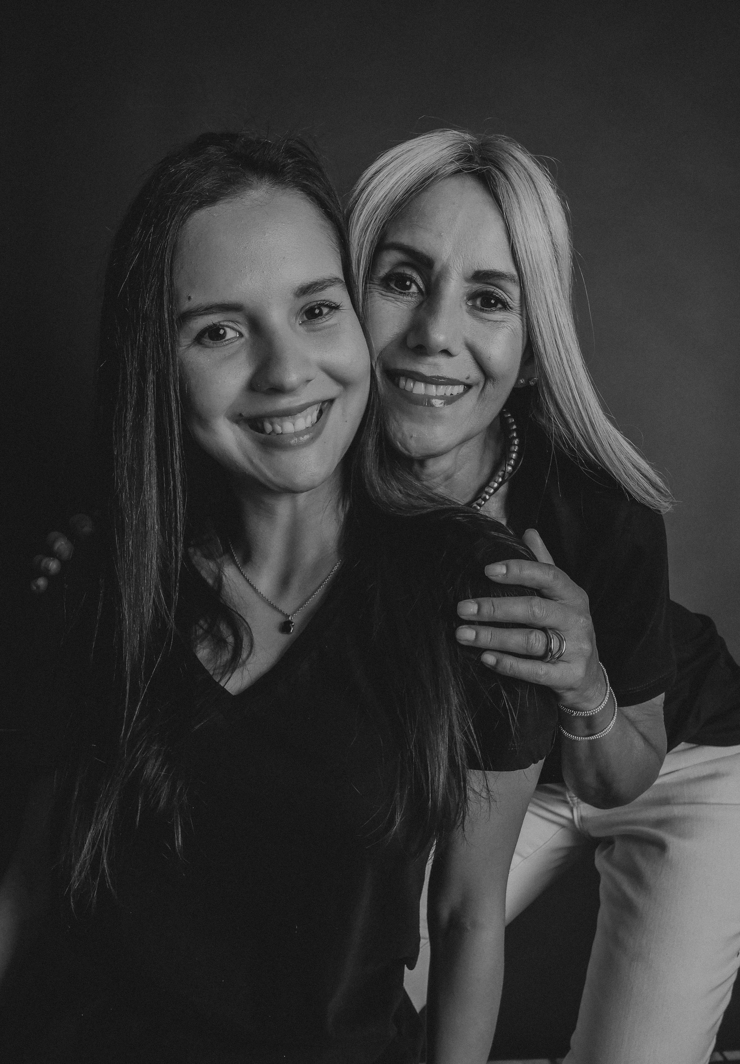 Adri & Maricris. Wedding and family photographer in Mexico City