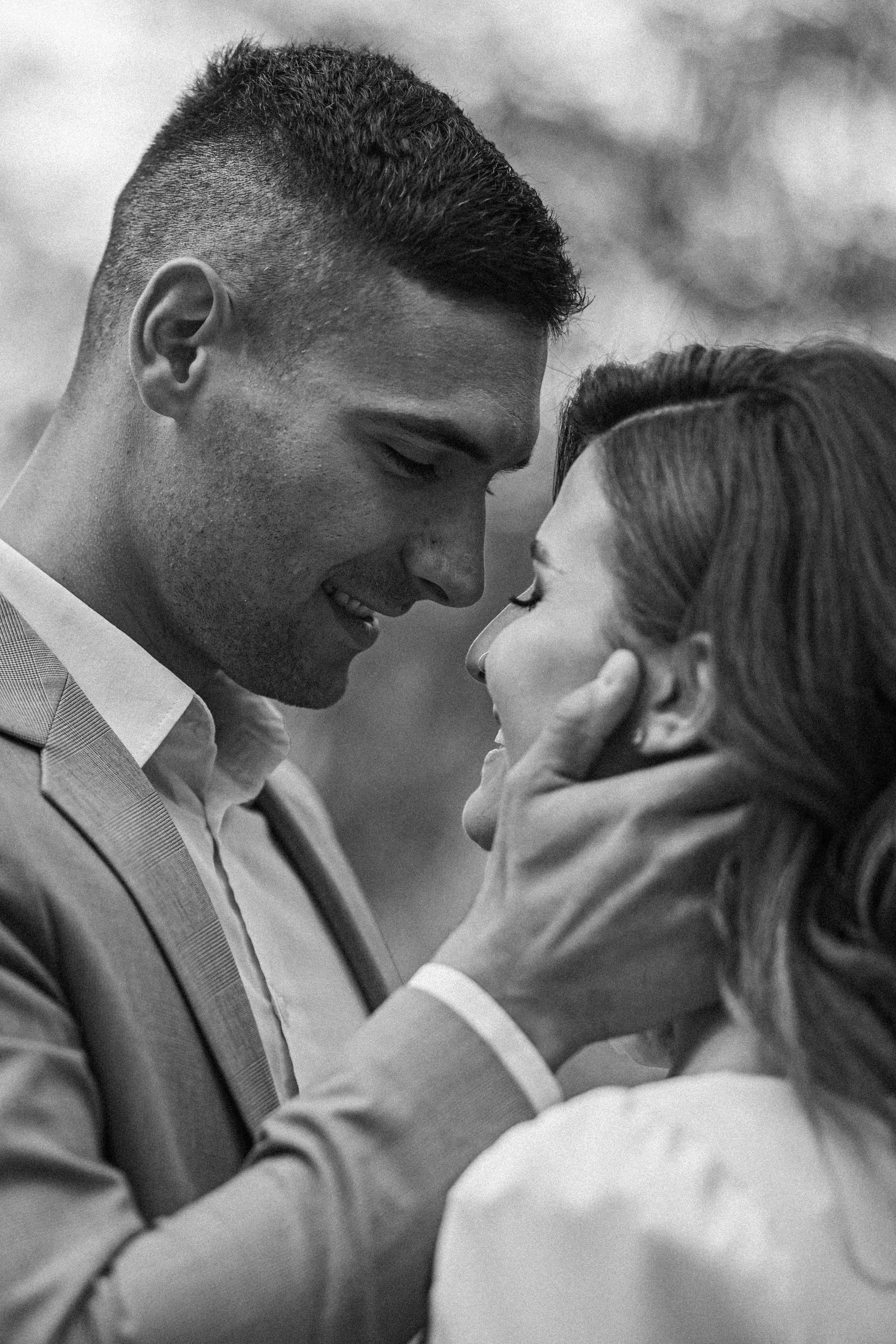 Family and Wedding Photographer