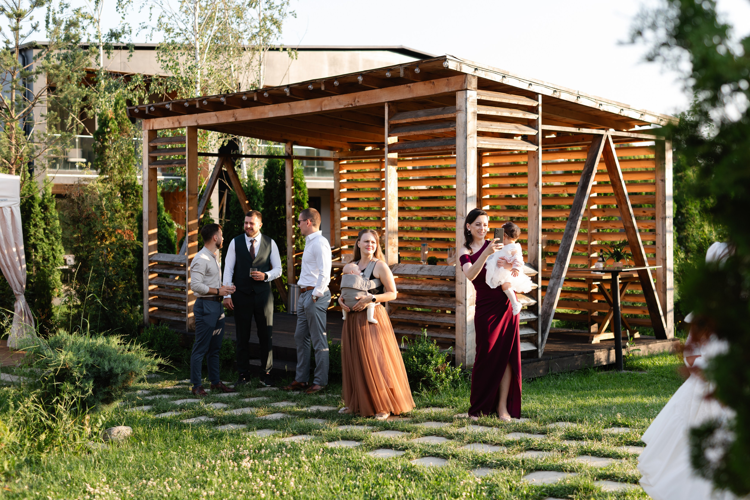 Flori & Cosmin. Main