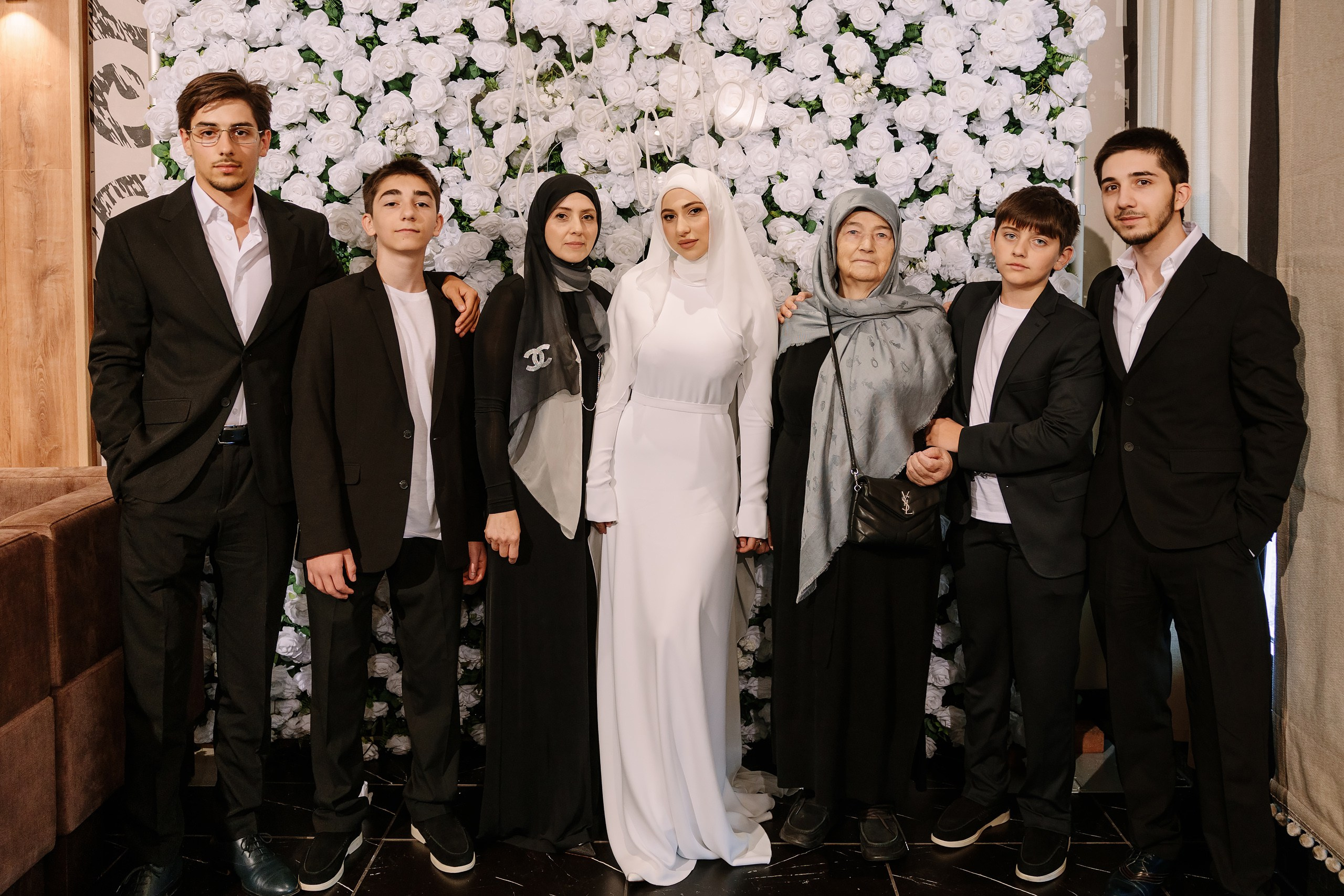 06.10.2024 Wedding Party. Wedding family event photographer in Chicago Nick Yushevich