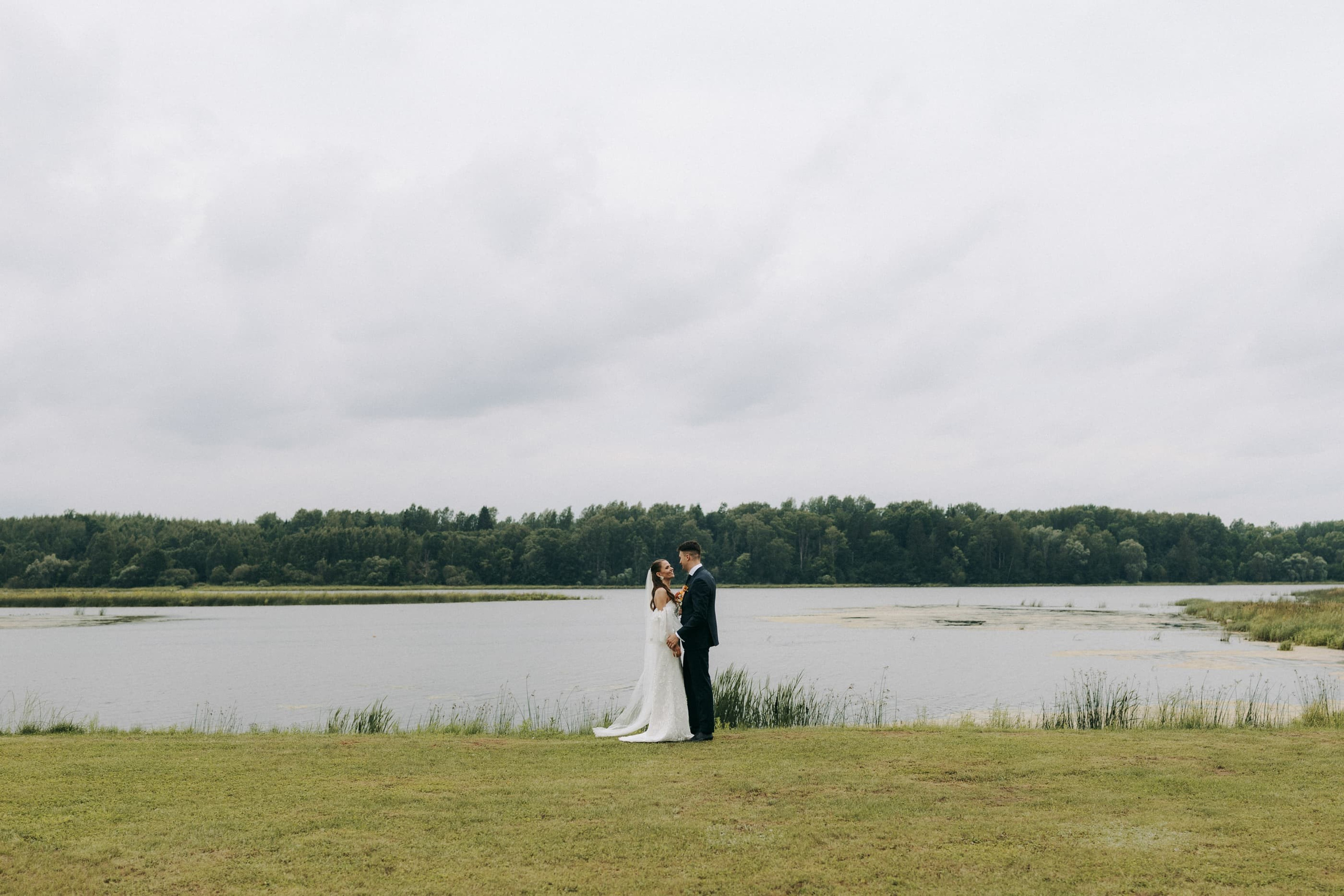 Kāzu stāsts - Ieva un Ramon. Fotogrāfs kāzām, ģimenēm un dažādiem pasākumiem