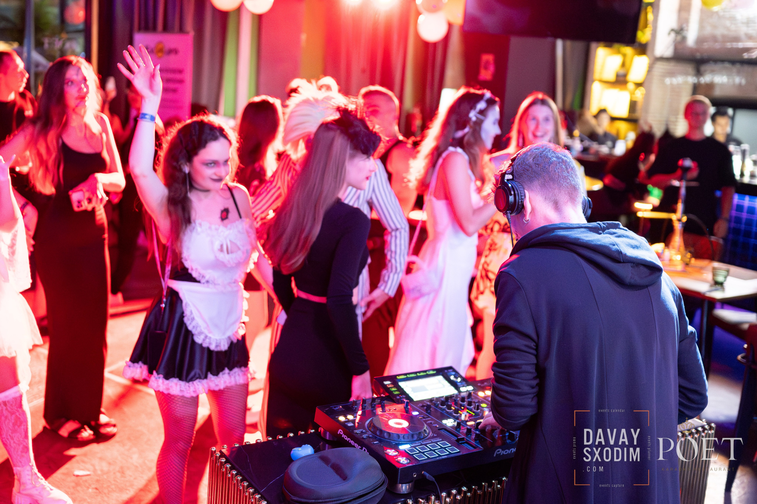 Вечеринка Тима Бертона | Фоторепортаж | Видеорепортаж | Афиша | DAVAYSXODIM.com PHUKET. АФИША|ФОТОРЕПОРТАЖИ|ИВЕНТЫ|ПХУКЕТ