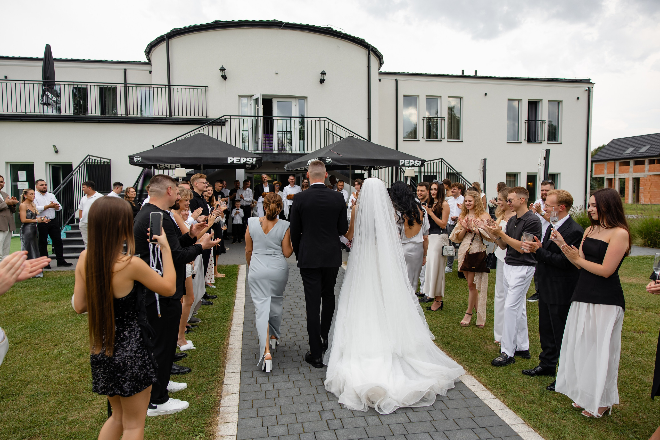 Артур + Анастасія. Весільний, сімейний фотограф Варшава