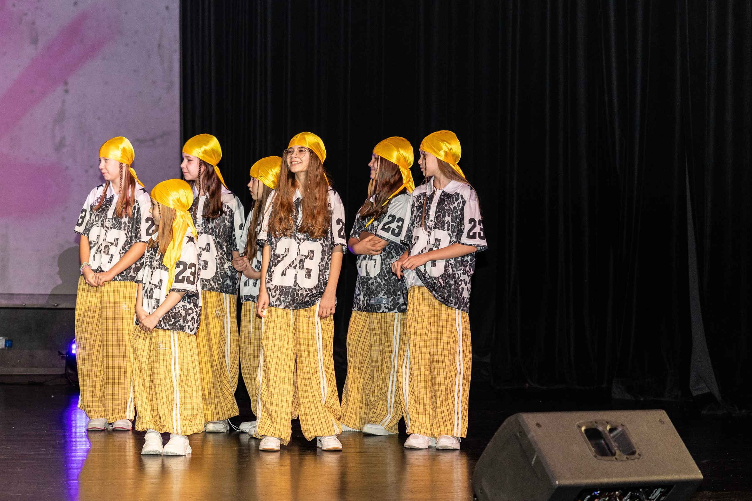 LEO DANCE SHOW WINTER 2025. Семейный и детский фотограф в Варшаве Мила Бобровская