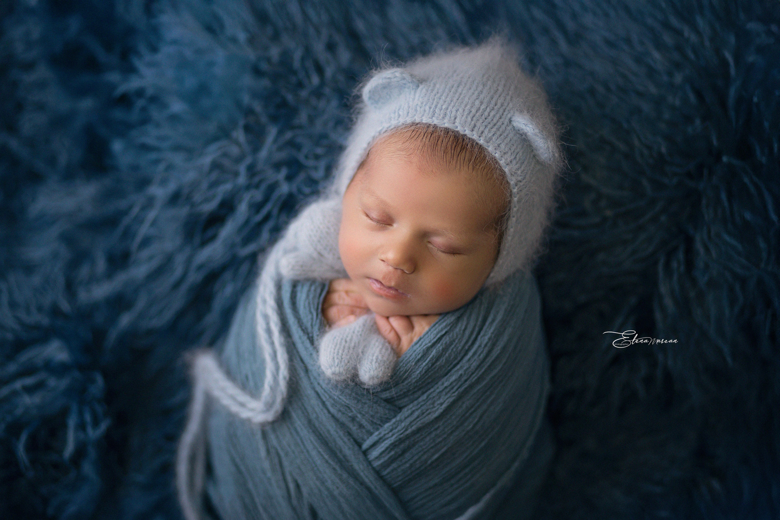 Şedinţe Newborn - Primele amintiri cu bebeluşul tău. Elena Mascan – Fotograf newborn, maternitate, portret, smash the cake & branding personal | La Femme Studio Photograpy|Constanţa