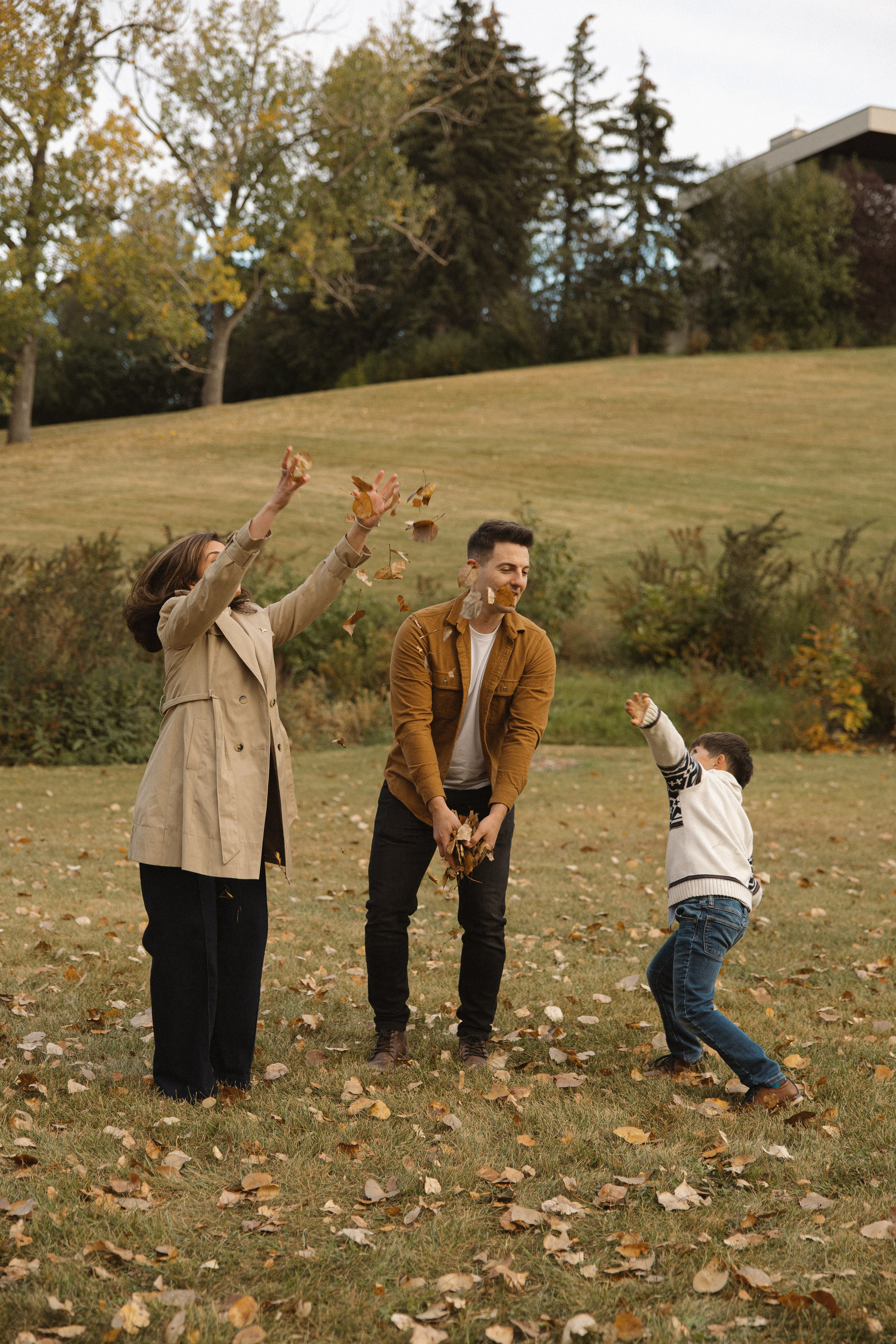 Karen and her beautiful family. Photographer Stanislav Antonov