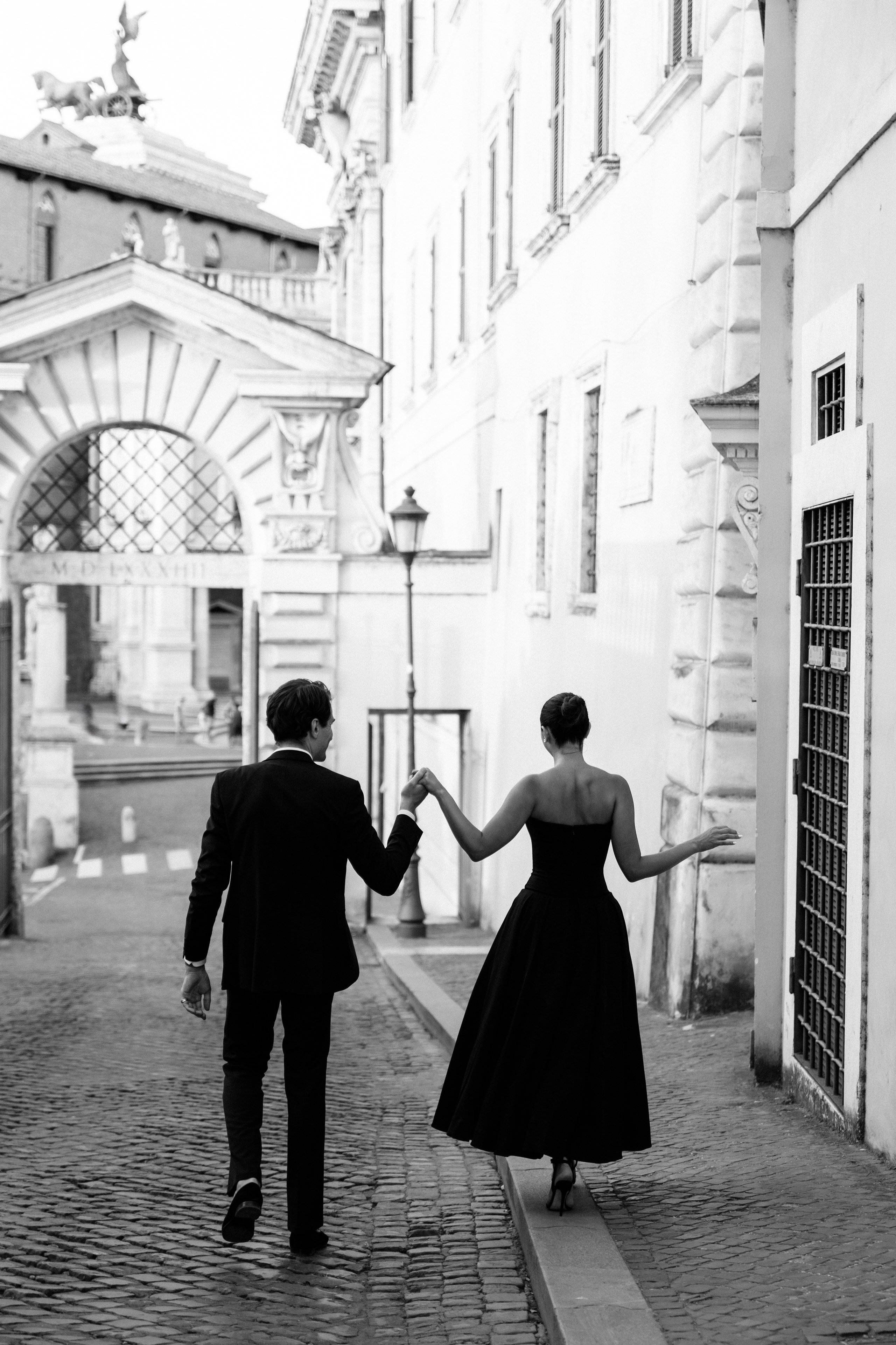Wedding photographer Italy Rome, Tuscany, Lake Como, Sicily, Puglia. Wedding Photographer Rome Tuscany Como Sicily Puglia Amalfy Italy- Oksana Savenchuk