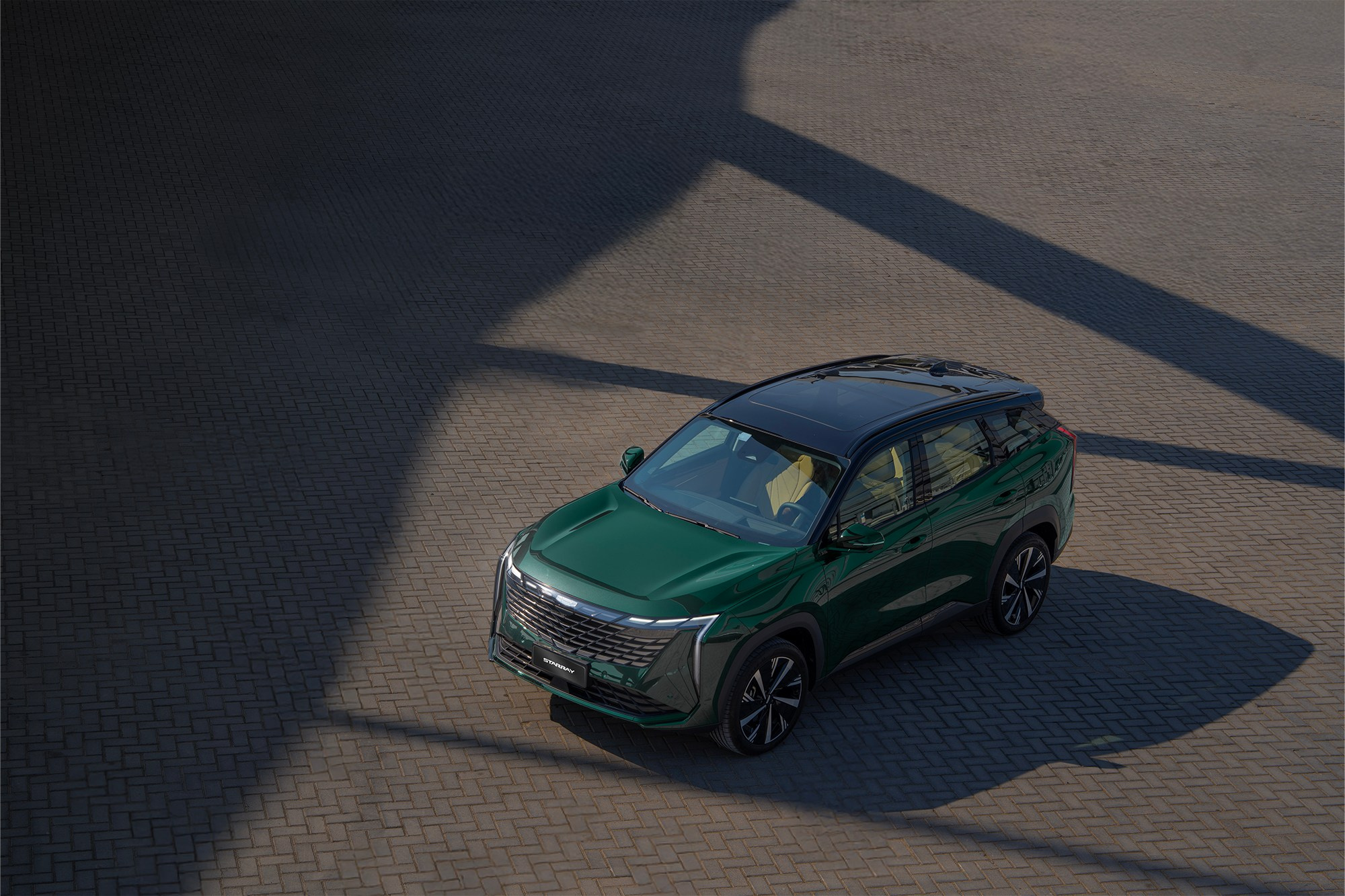 Foto Manipulyasiya Xidməti — Rəqəmsal Retouch və Kreativ Montaj. Bakıda Peşəkar Tədbir, Love Story və Təbiət Fotoqrafı — Elşən Baba