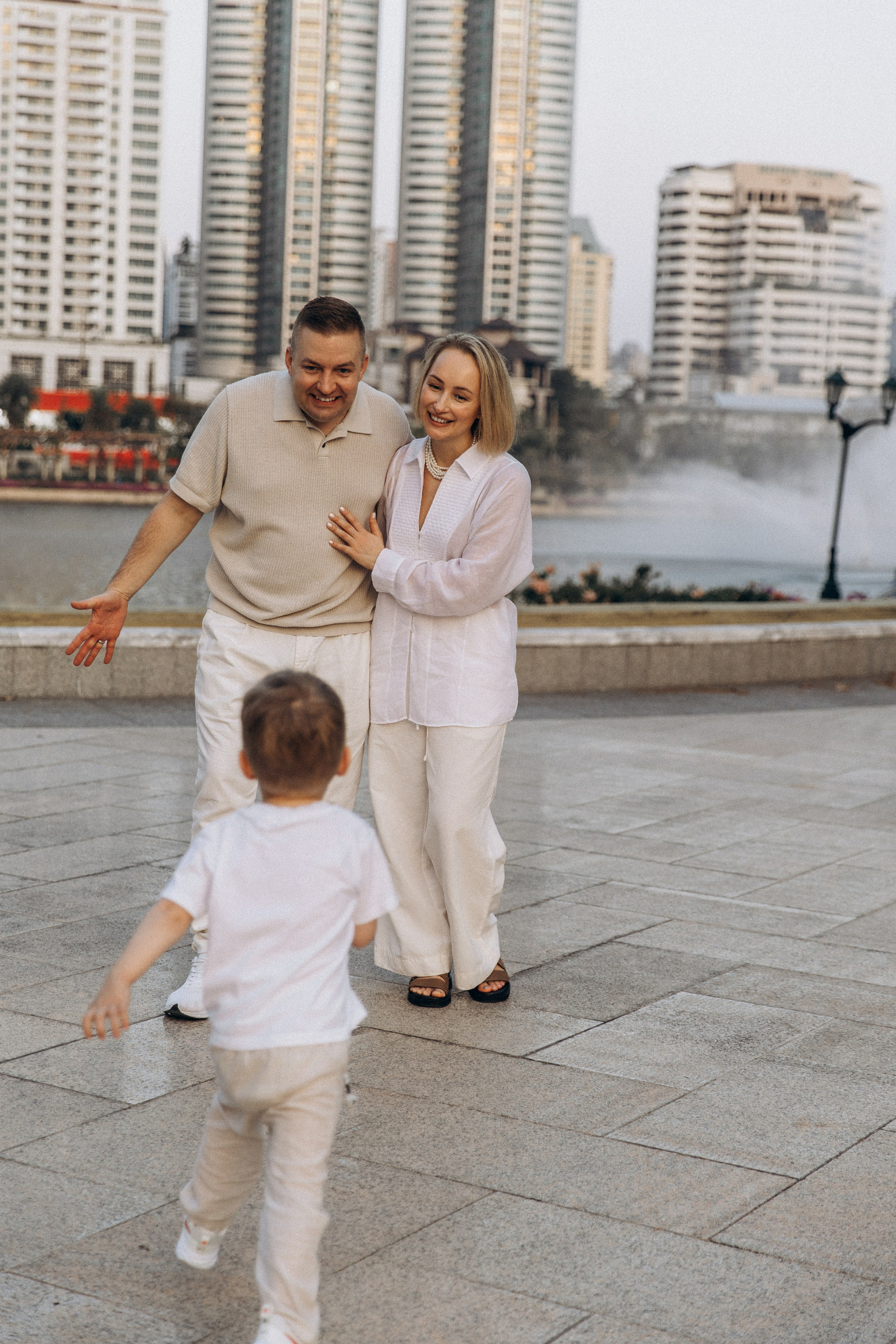Family Moments in Bangkok. Family and wedding photographer in Bangkok, Thailand