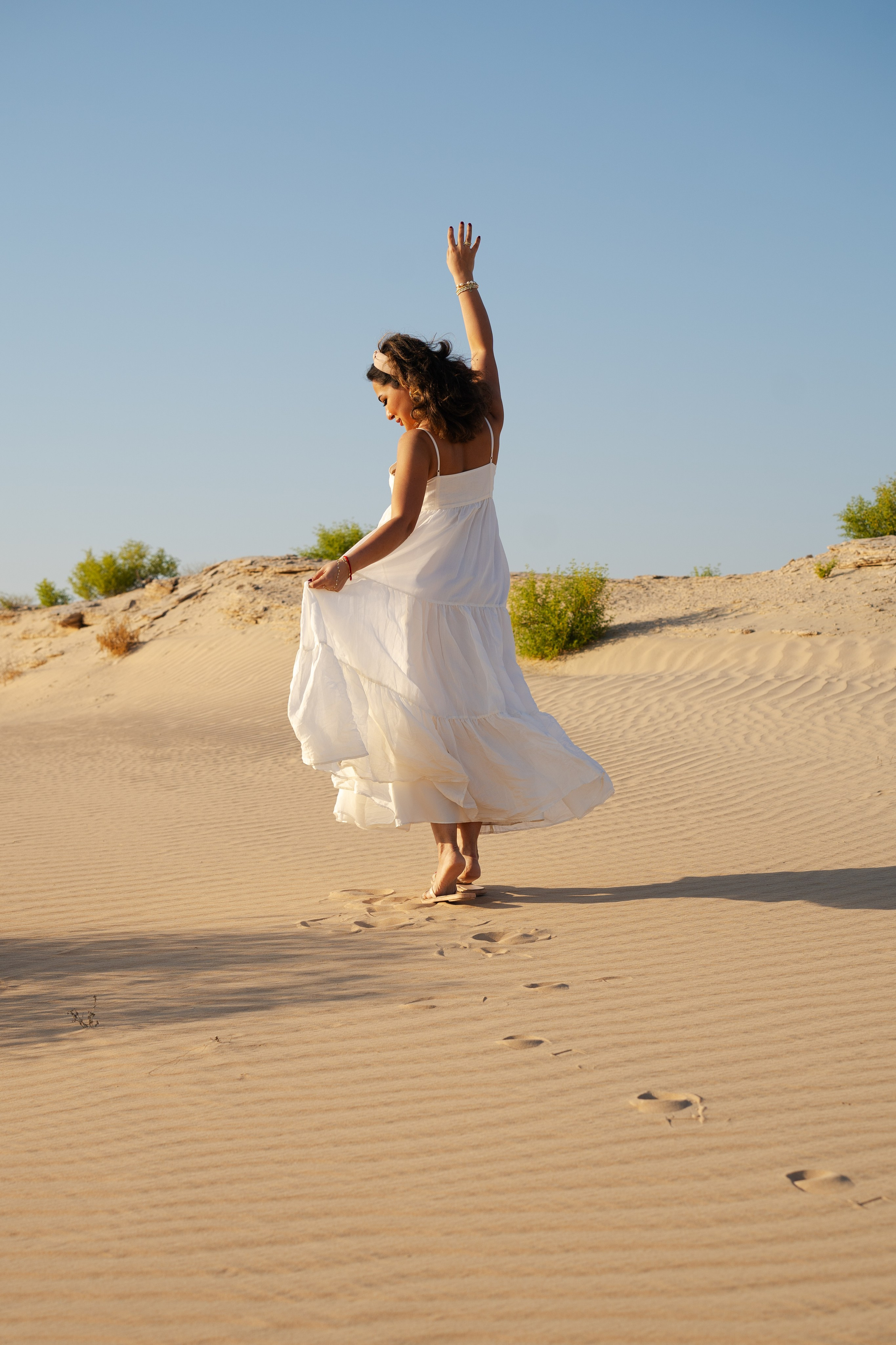 Desert Photoshoot in Abu Dhabi — Magic of Light, Wind & Emotion. Mariia Safronova is your photographer in Abu Dhabi and Dubai