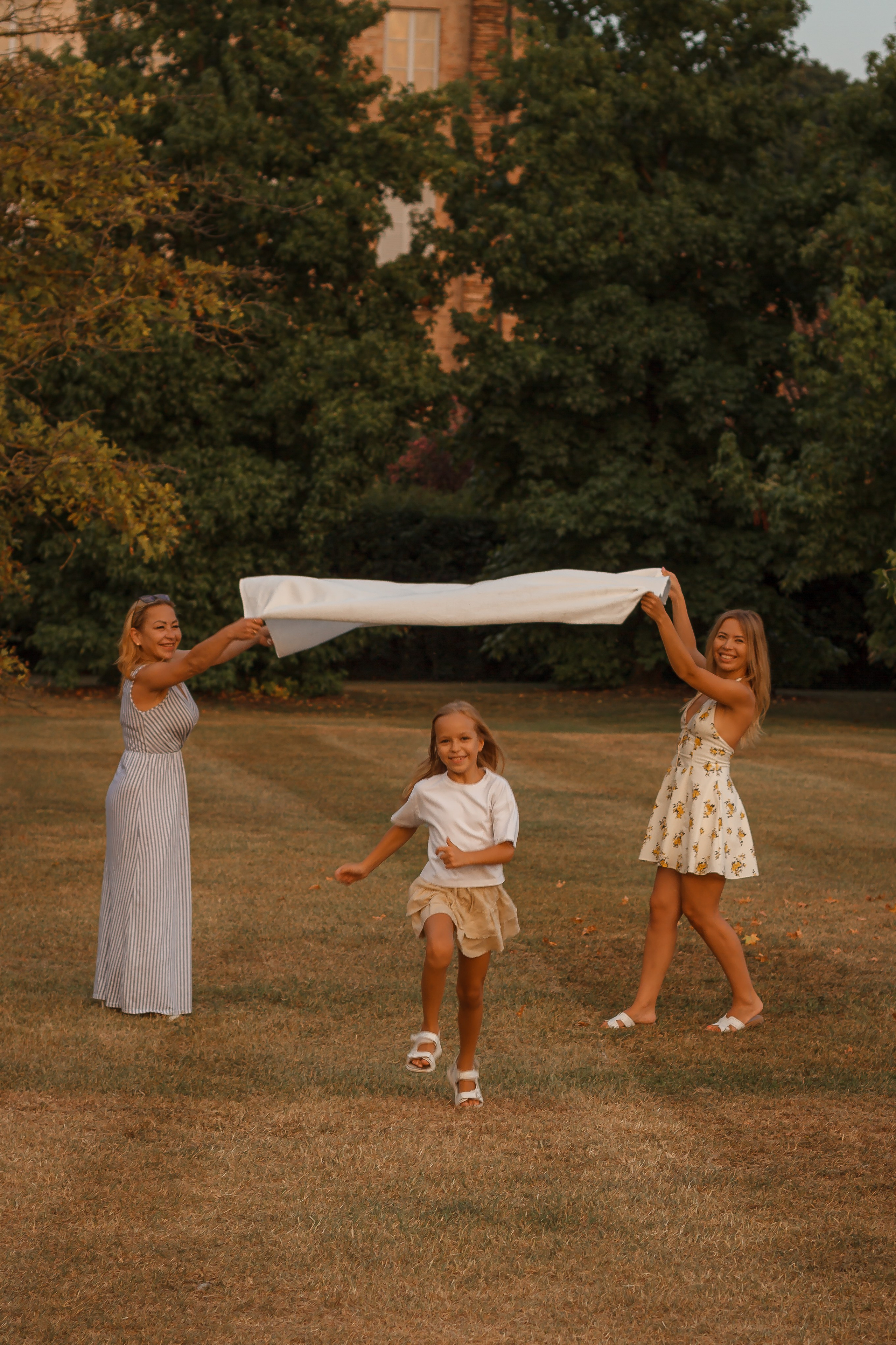 Famiglie. Fotografa a Legnano e Novara — famiglie, coppie, ritratti, Love Story, passeggiate fotografiche e servizi a Milano per turisti