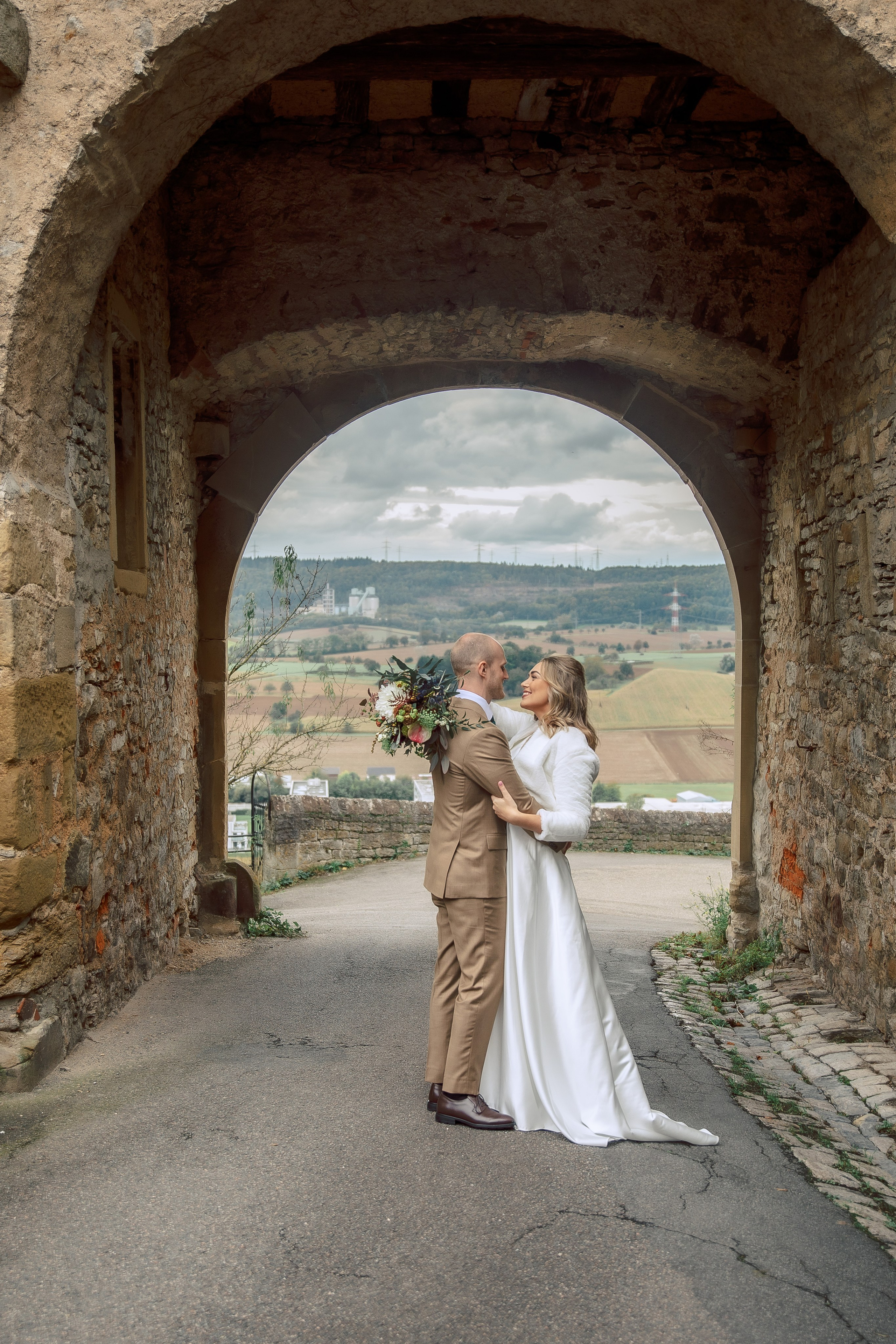 Hochzeit in Burg Hornberg. Fotograf für Hochzeits- und Familienfotos in Buchen (Odenwald) Mosbach