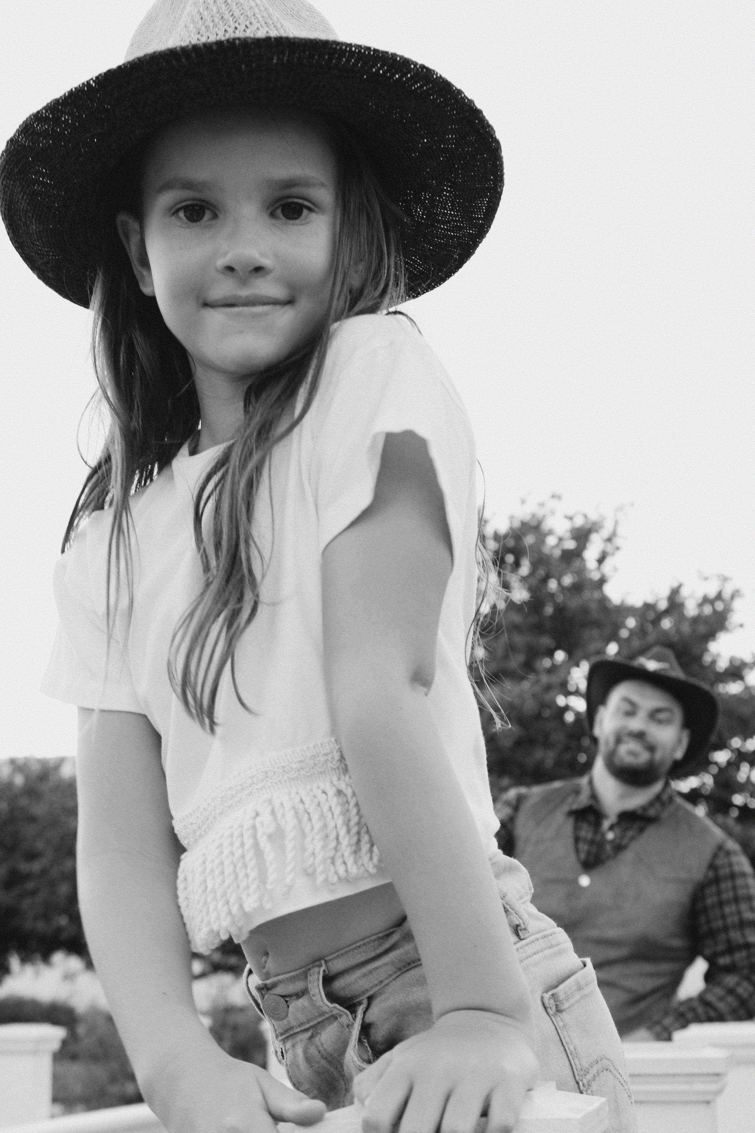 Texas Countryside Family Photoshoot in Cowboy Style. Lana Petrychenko — Portrait & Family Photographer. Valencia, Spain
