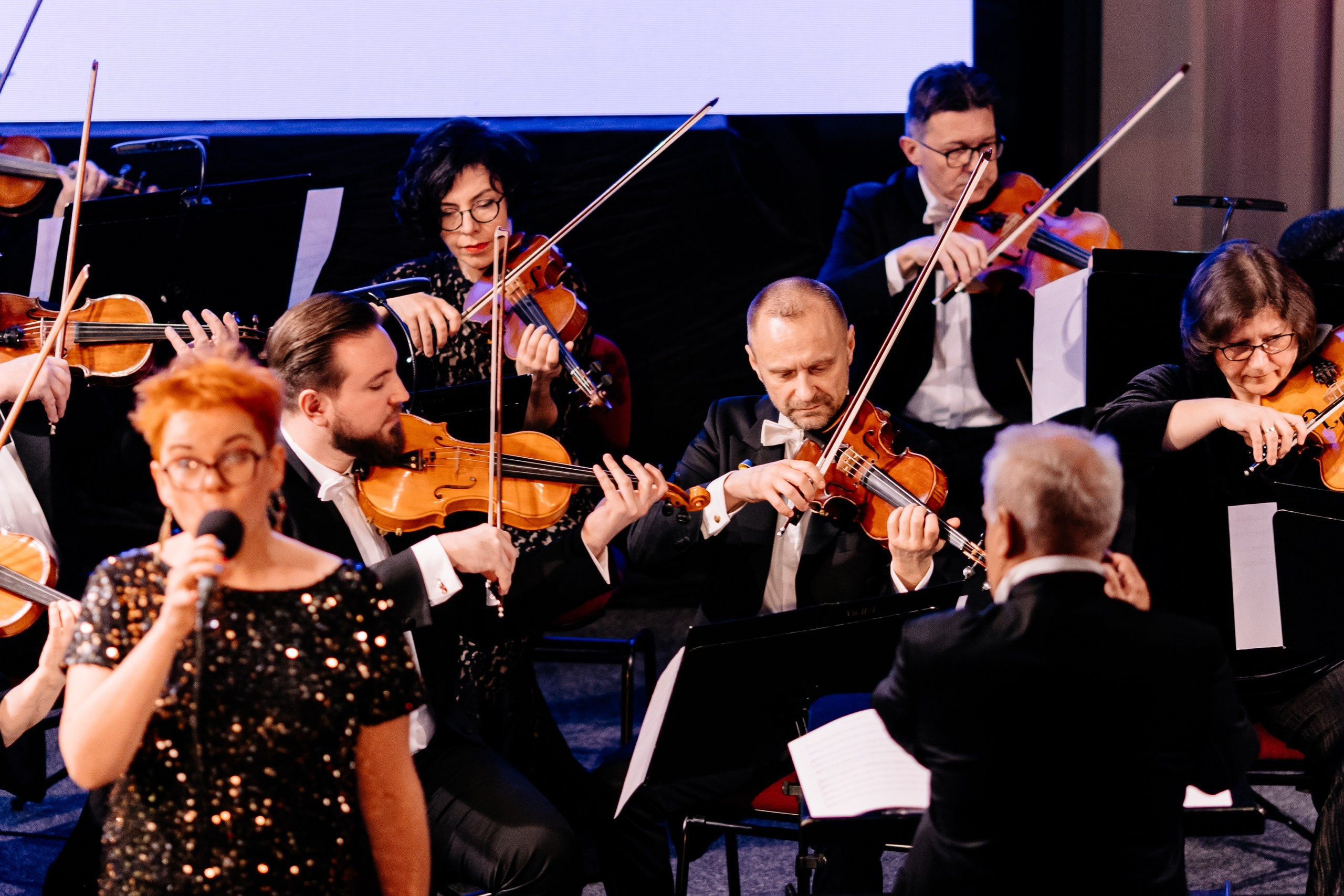 Opera Leśna. Fotograf Ślubny Warszawa - Sesje Biznesowe Rodzinne Eventy