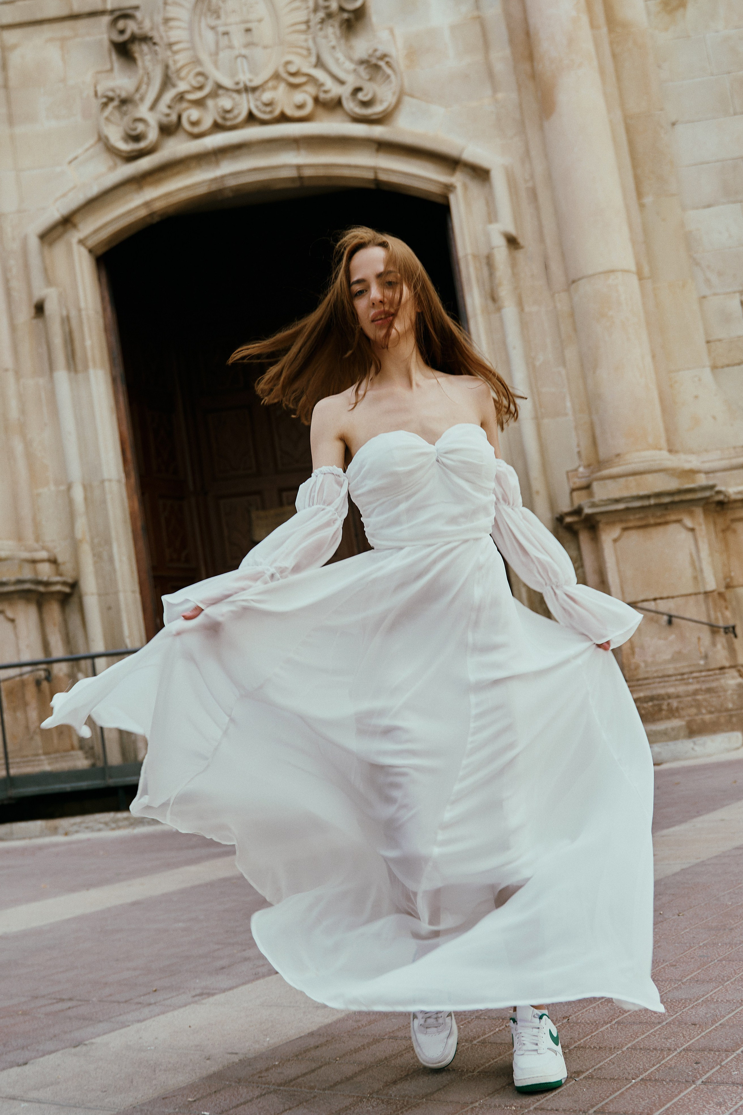 The runaway bride. Photographer in Barcelona Spain Zhanna Zakharchenko