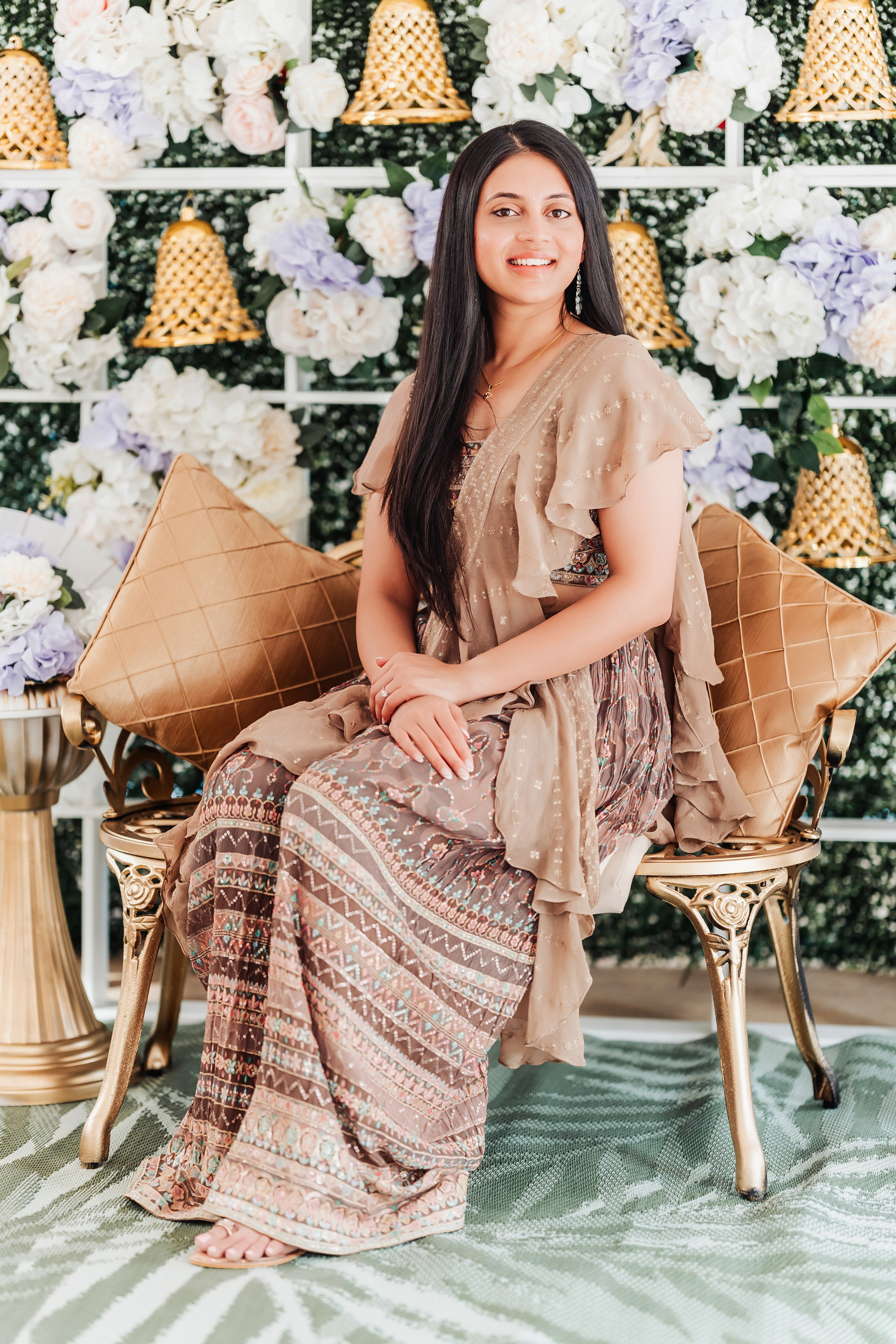 Darshil & Shailja. Wedding Photographer & Cinematographer studios