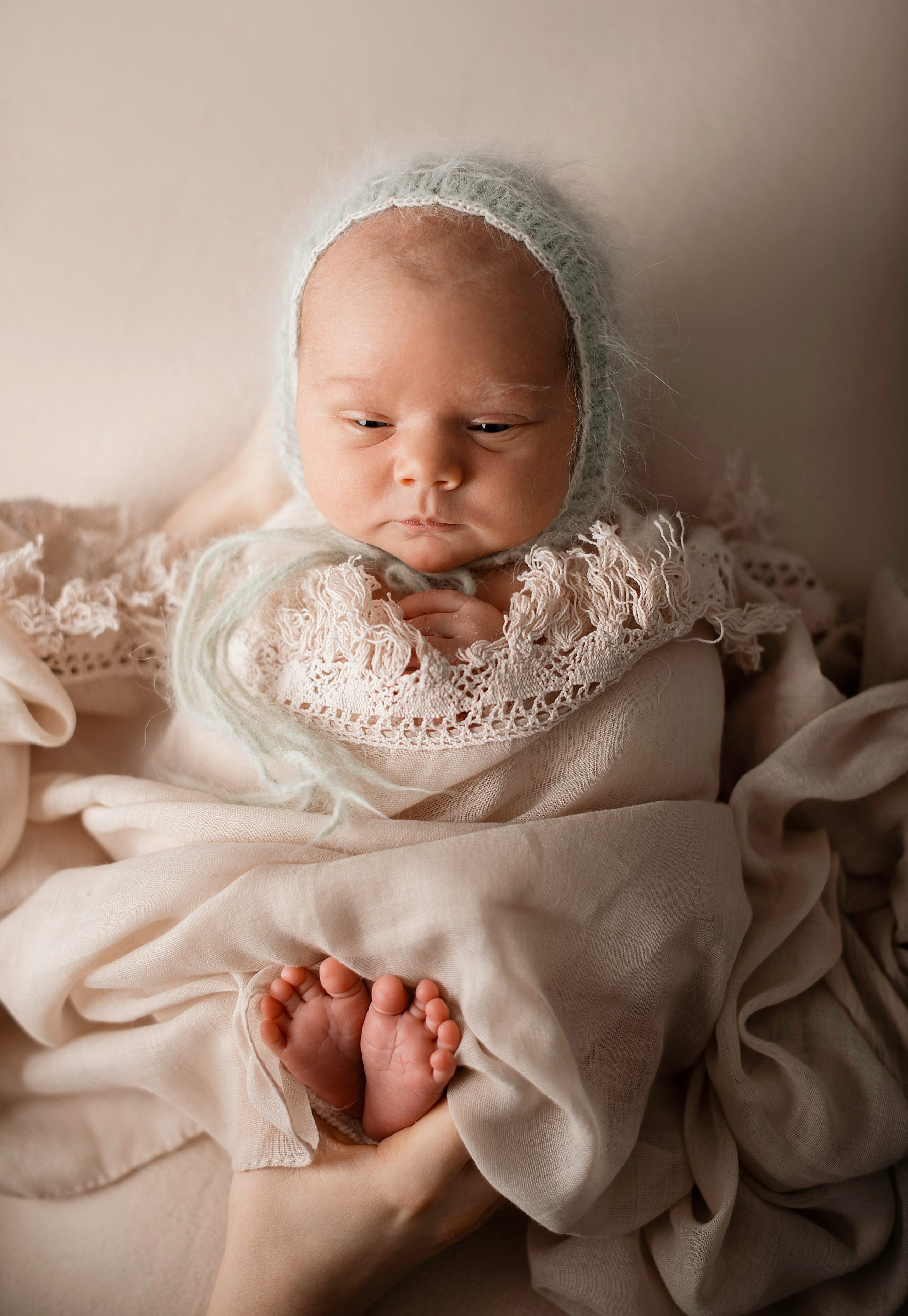 Felicity Ann. Newborn, pregnancy, family photographer in New Jersey