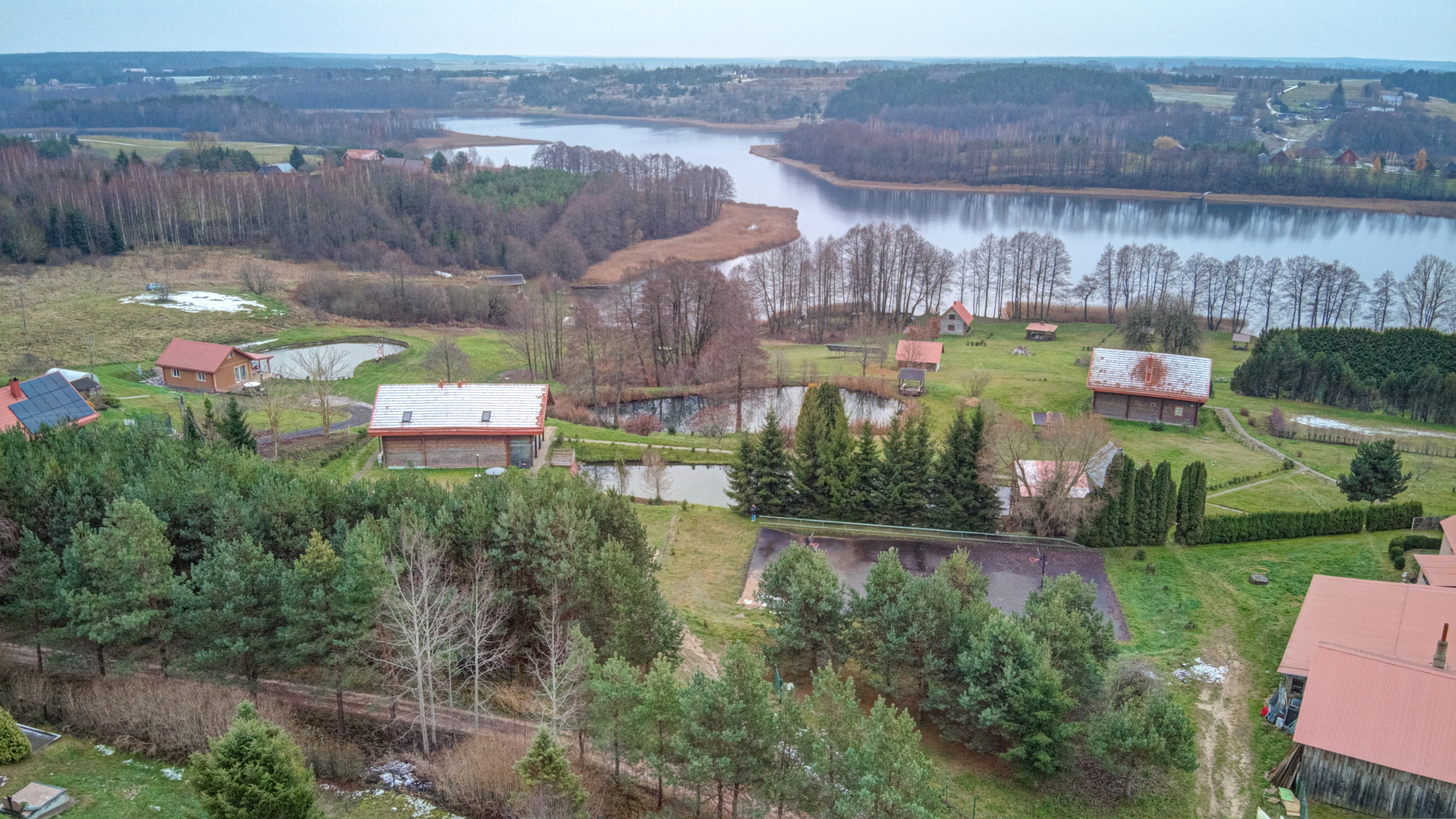 Trakų raj. sodyba. Elina Sapiega fotografė Vilniuje