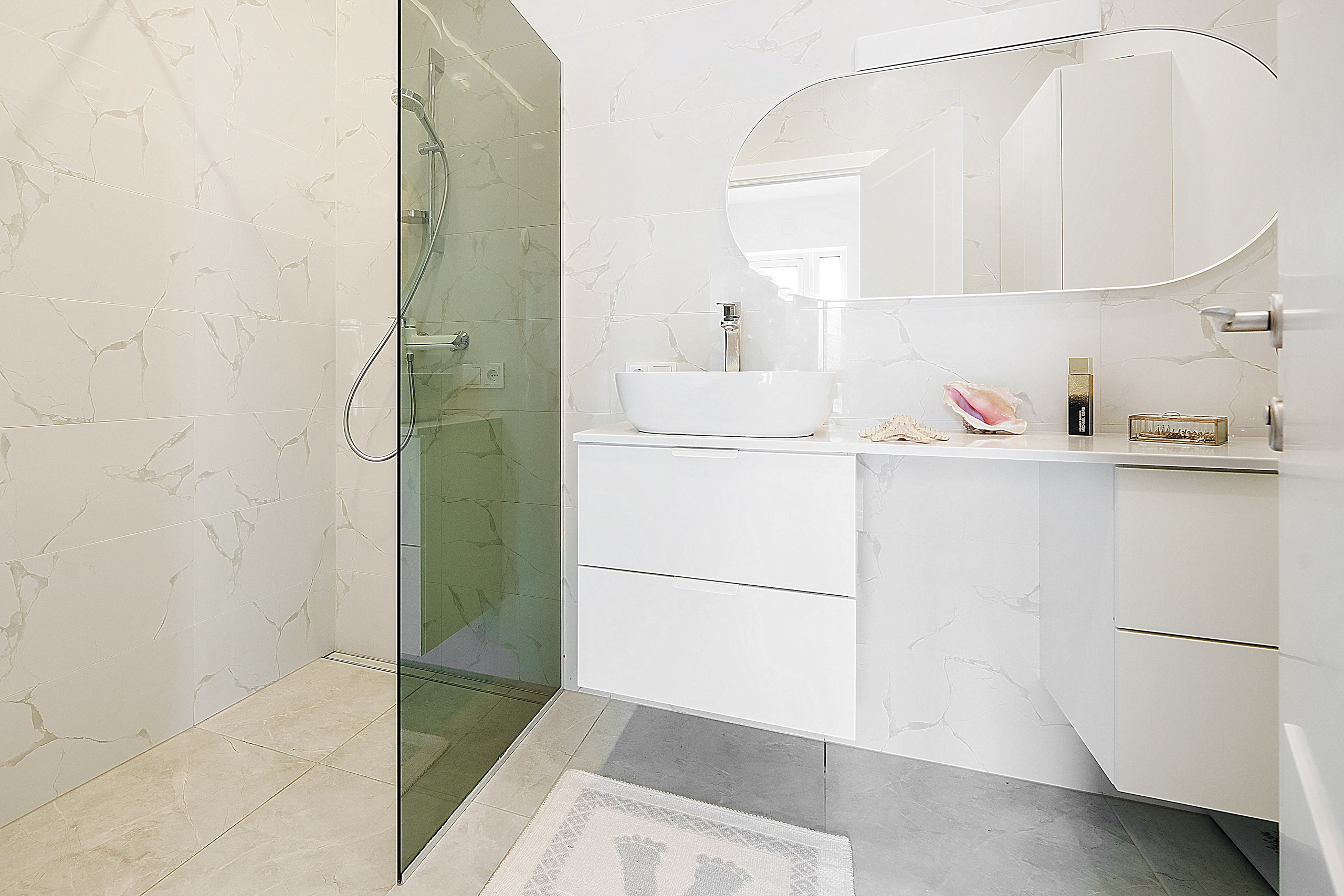 Trakų vokė. Elina Sapiega fotografė Vilniuje