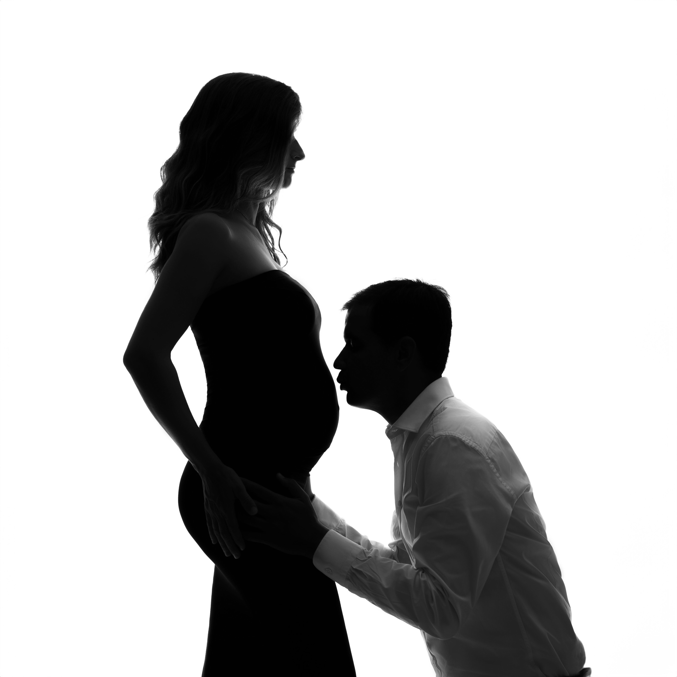 Студийная фотосессия беременности в студии в Ницце, Франция, Лазурка. МАРИЯ ВАЛУЕВА Фотограф в Ницце, Каннах, Монако, Франции, Европе. Фотограф в Стамбуле