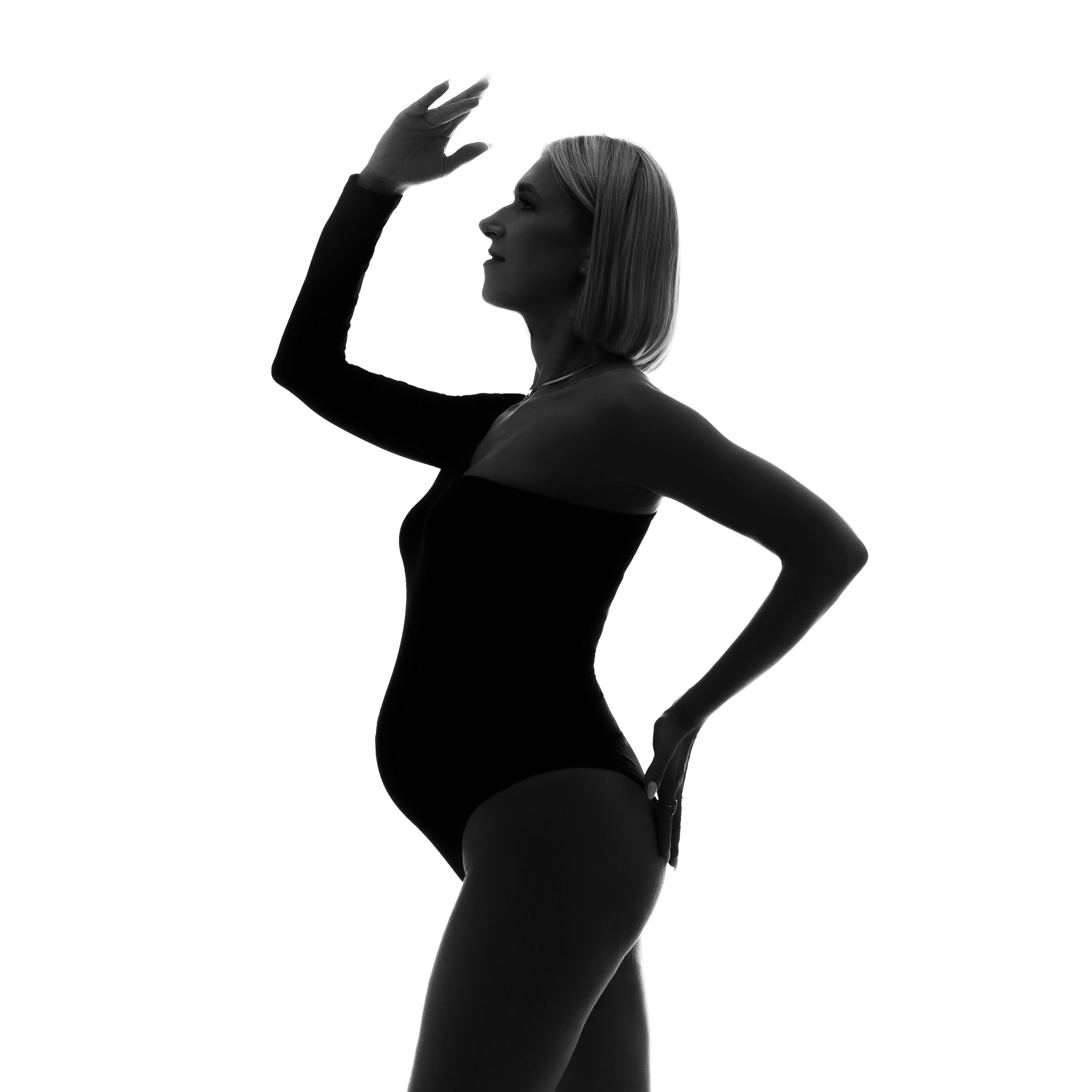 Sesión de fotos de embarazo en un estudio en Niza, Francia, Costa Azul. MARIA VALUEVA Fotógrafo en Niza, Cannes, Monaco, Francia, Europe, Estambul, Turquía