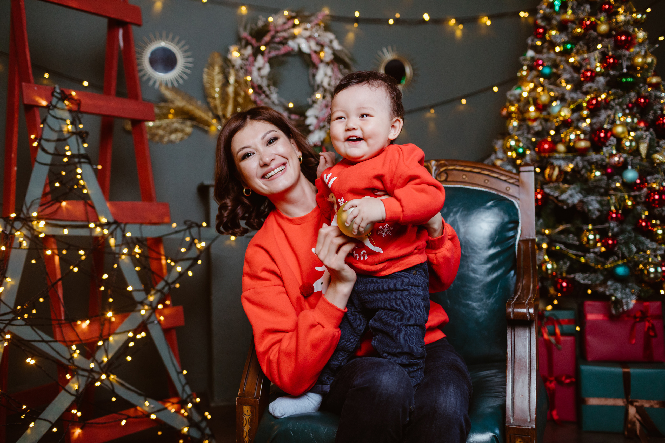 Семейная фотосессия в студии. Фотограф в Бишкеке Оксана Шувалова