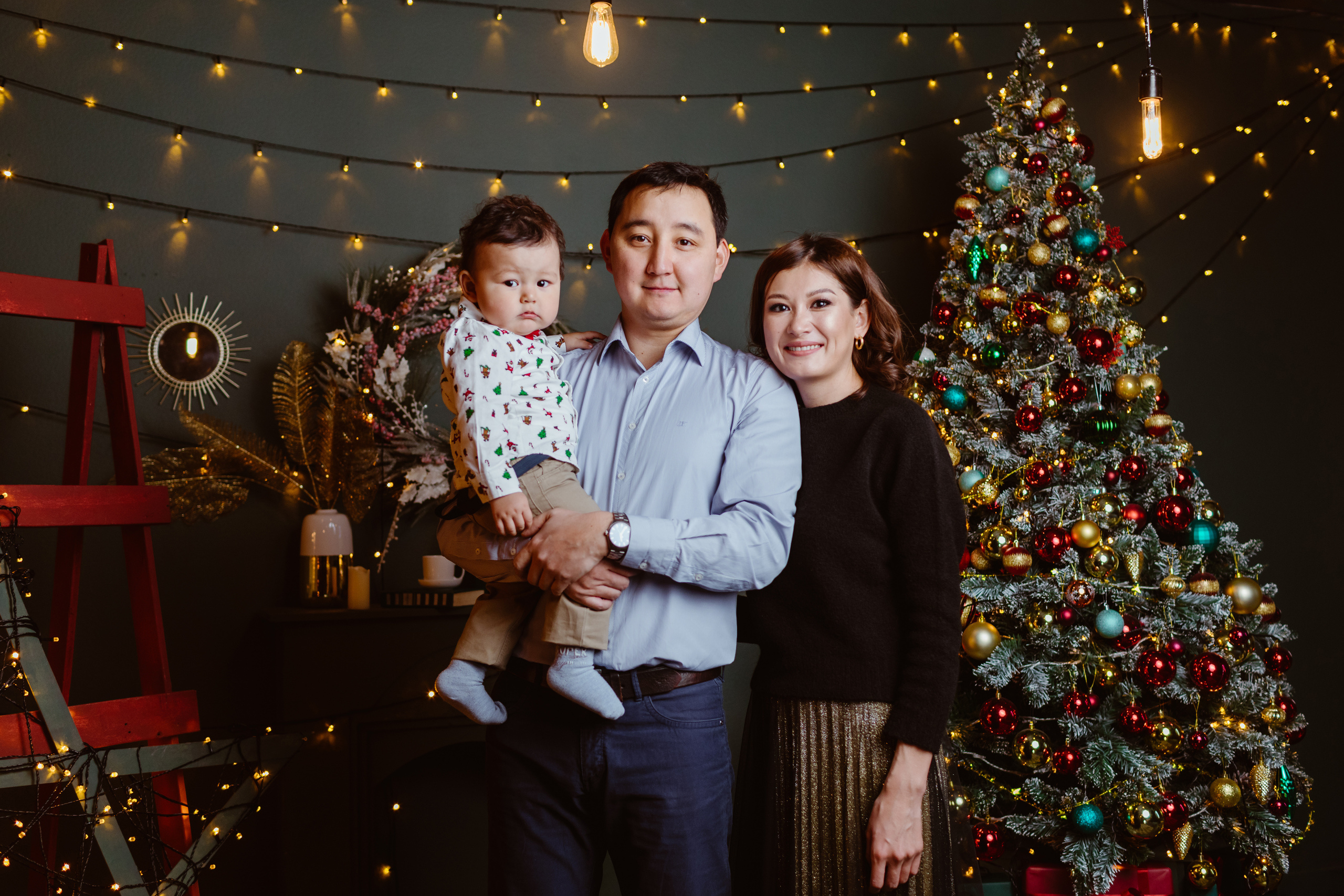 Семейная фотосессия в студии. Фотограф в Бишкеке Оксана Шувалова