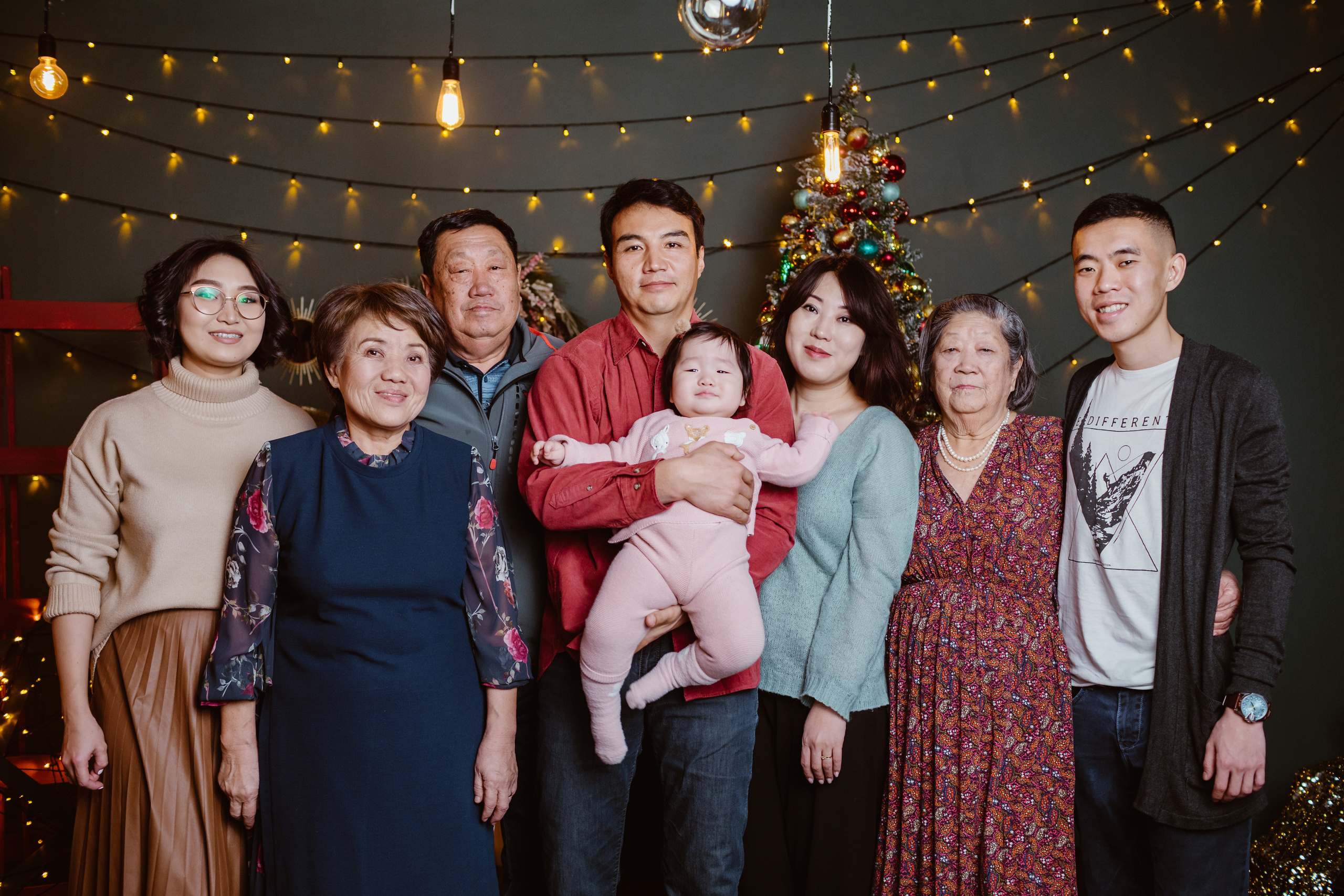 Семейная фотосессия в студии. Фотограф в Бишкеке Оксана Шувалова