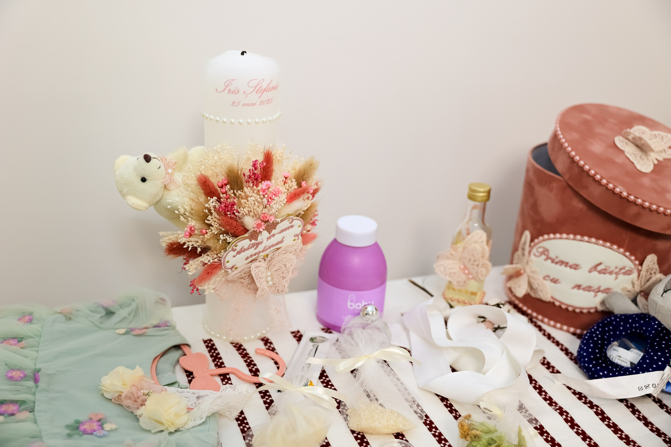 Iris Stefania. Moments By Gub