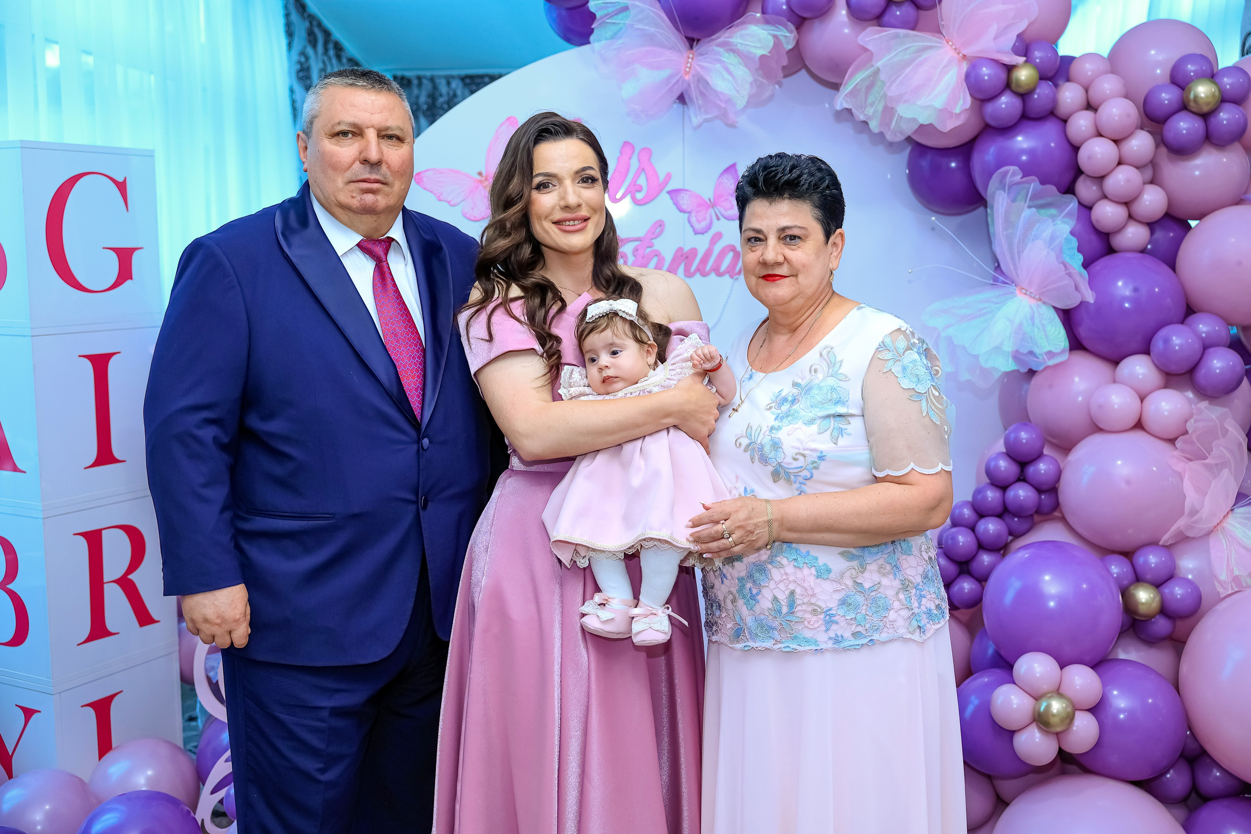 Iris Stefania. Moments By Gub