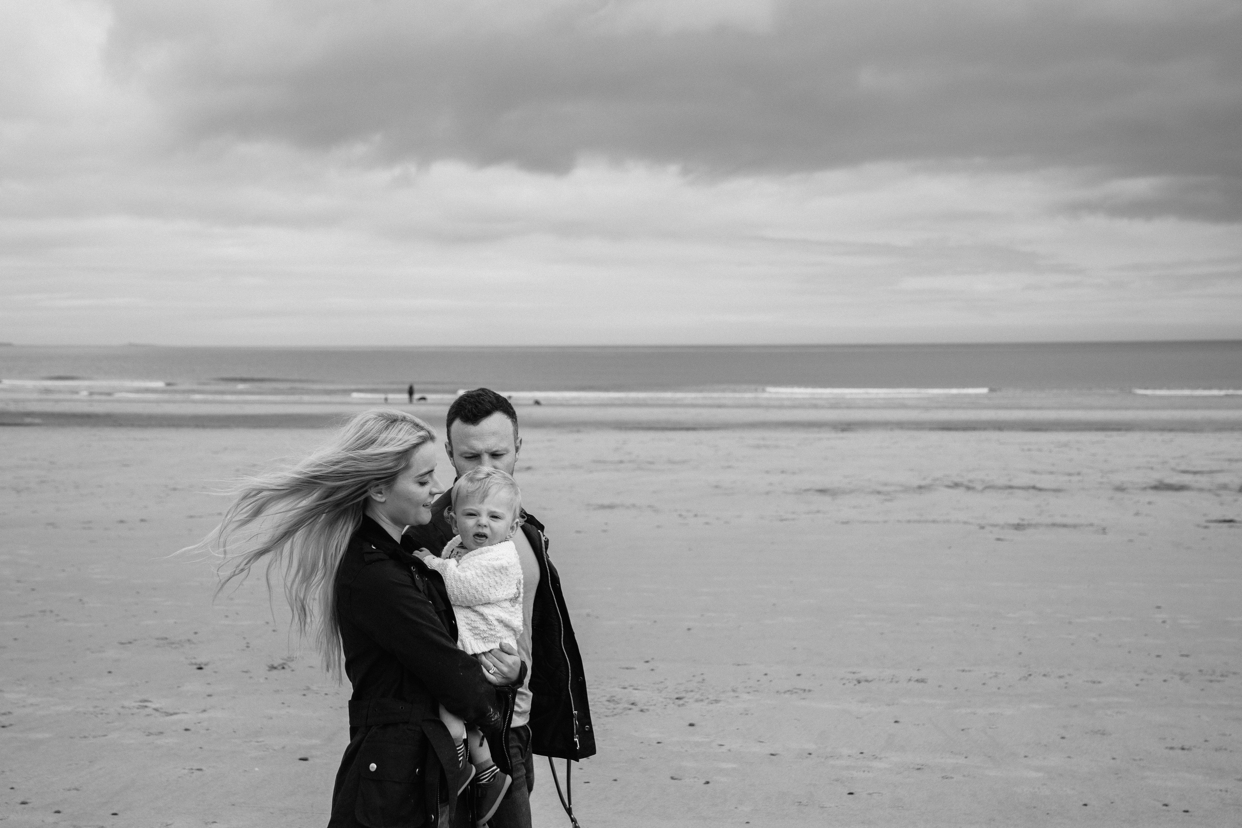 Family photo session on the Cresswell beach, Northumberland 