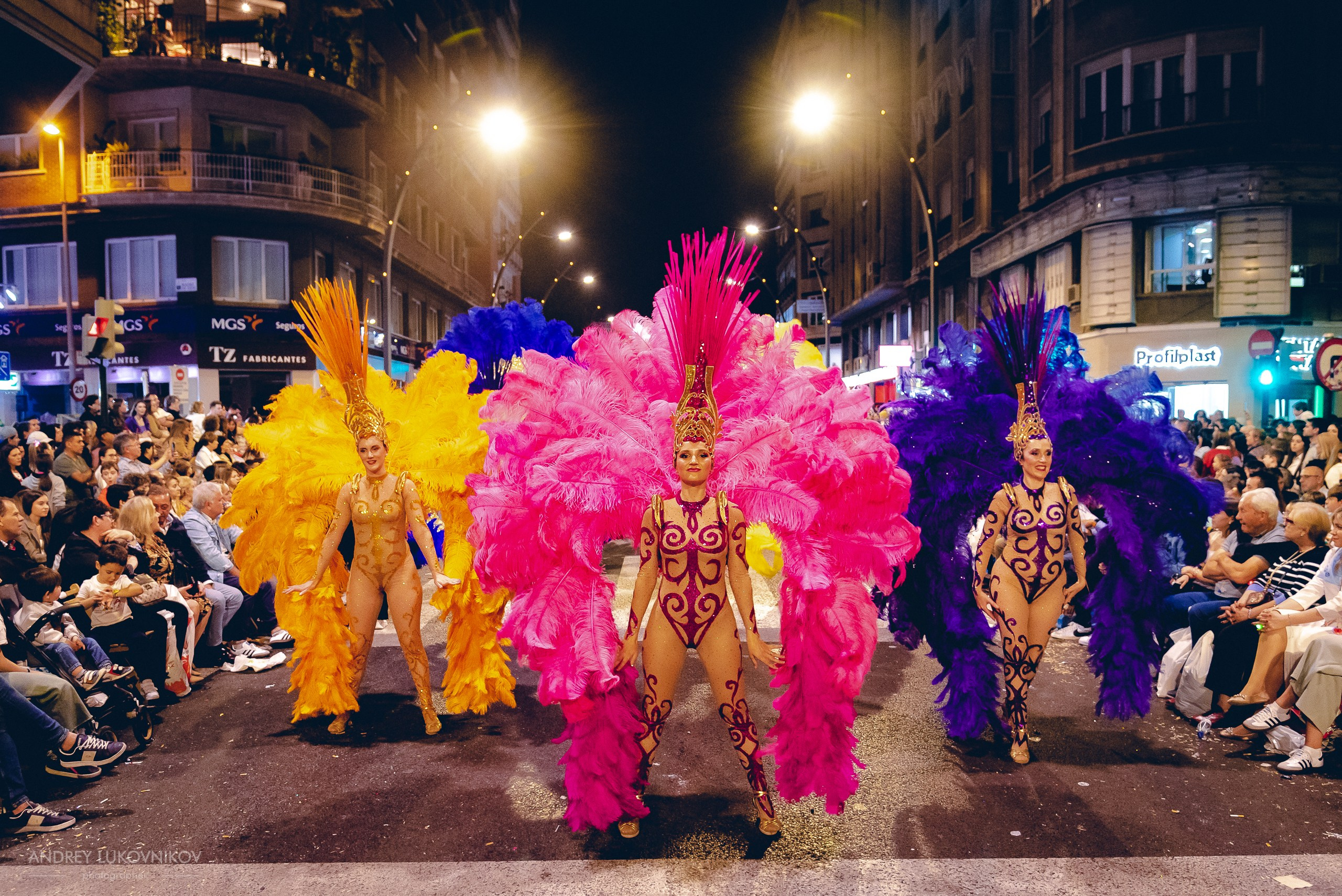 Photo report from the night carnival in Murcia | Reportage photographer Andrey Lukovnikov