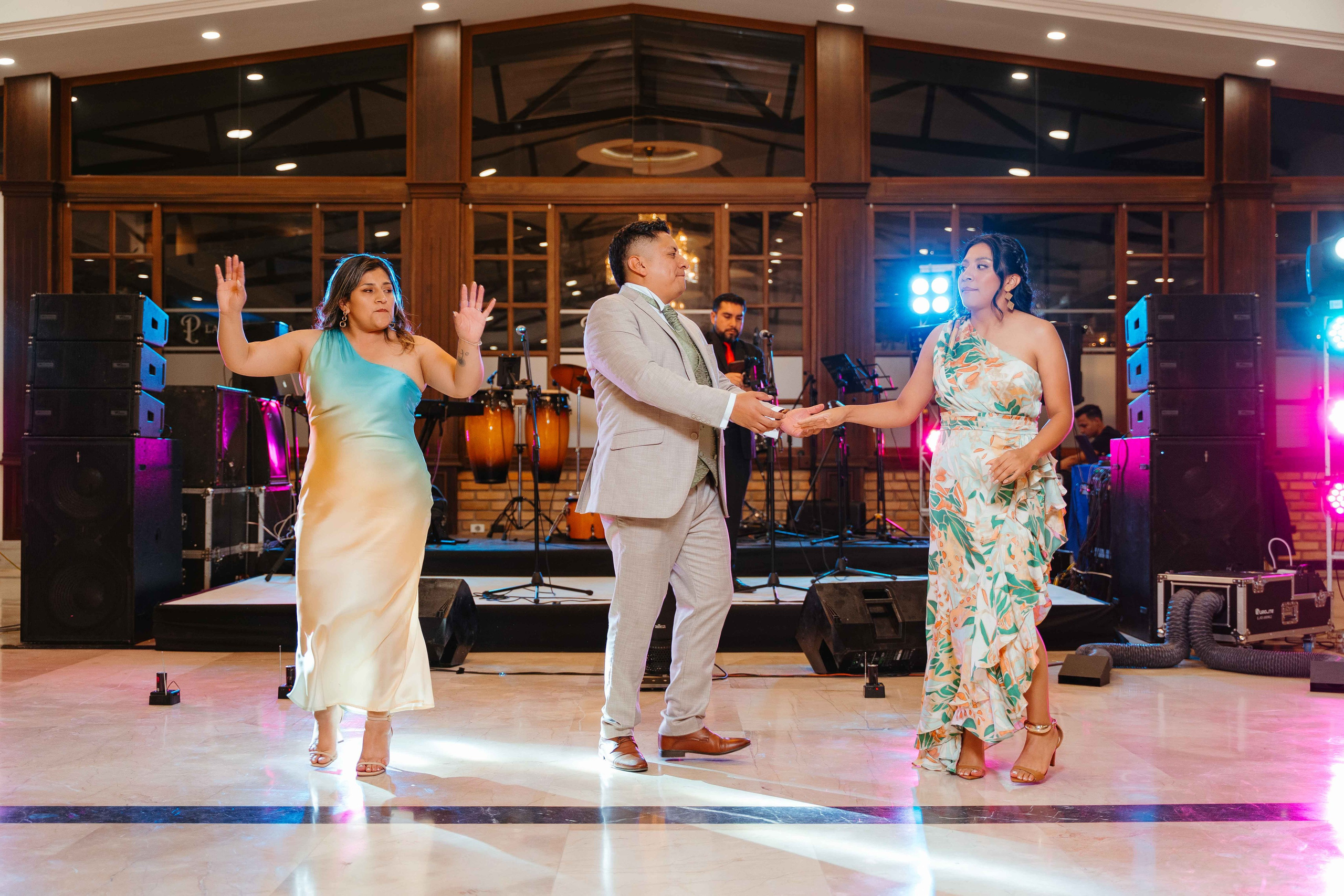 Karol y Jairon. Fotógrafo de bodas en Loja Ecuador | Piero Alvarez PH