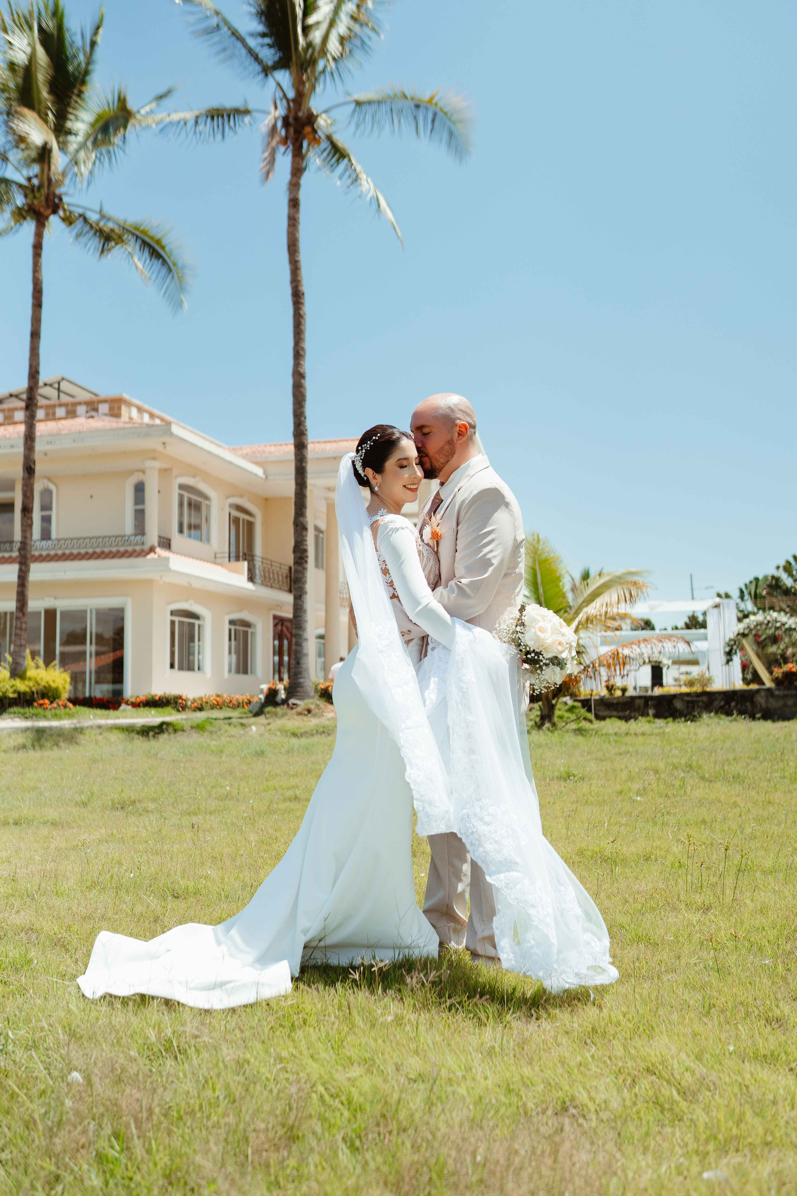 fotografia de bodas en macara ecuador pareja romantica sesion boda profesional