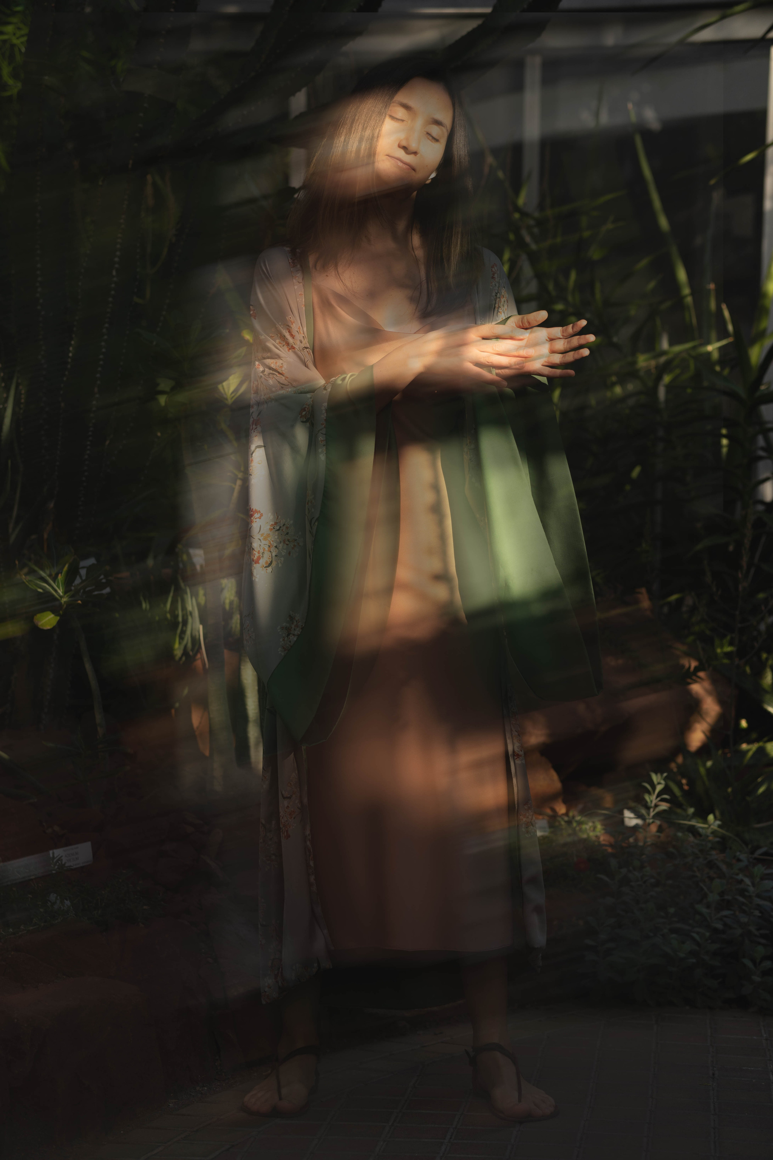 Фотопроект с психологом «Игра Теней». Фотограф в Праге Анастасия Широких