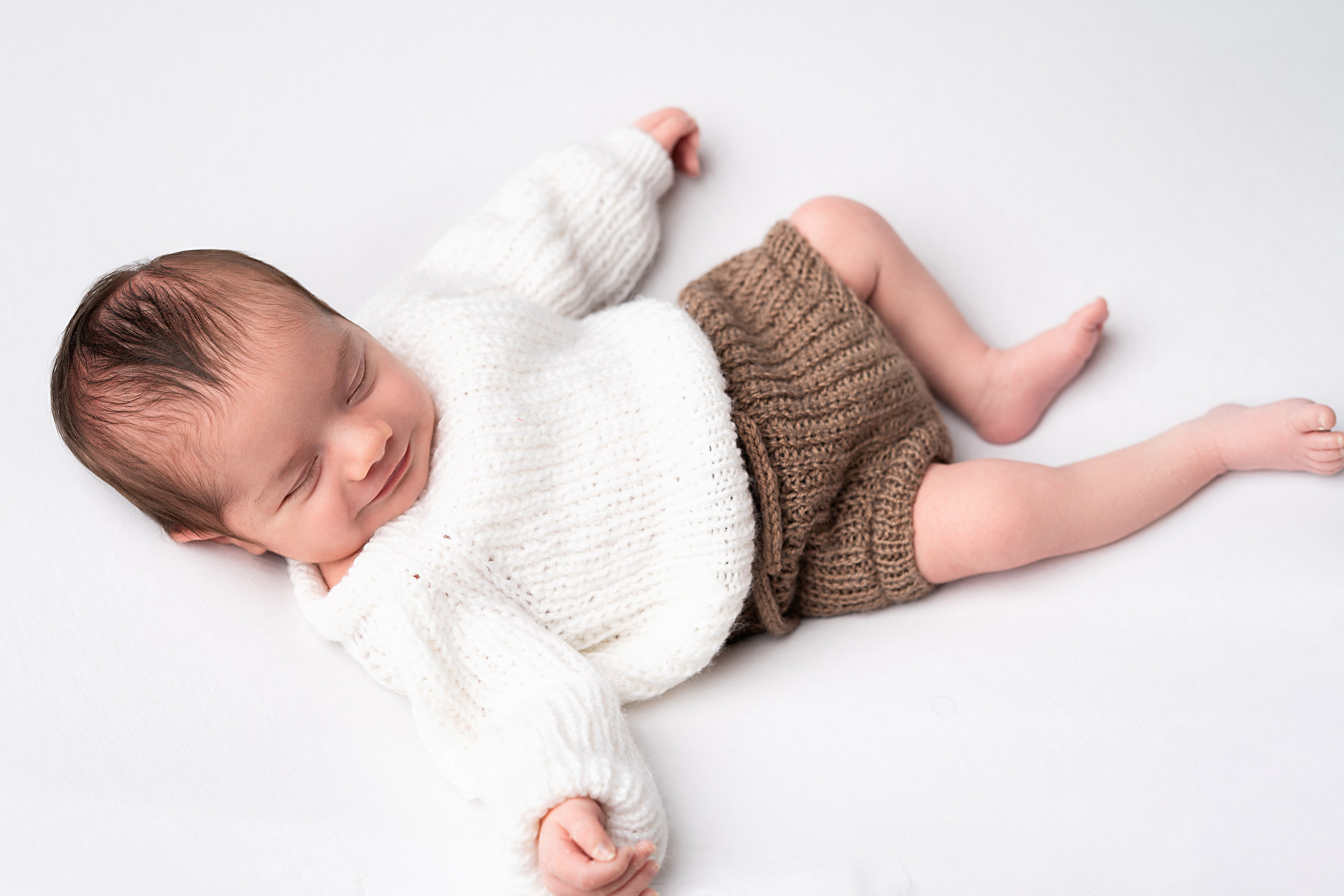 NEWBORN PORTFOLIO. Newborn Photographer and life casting in Dubai Dariya Saeed