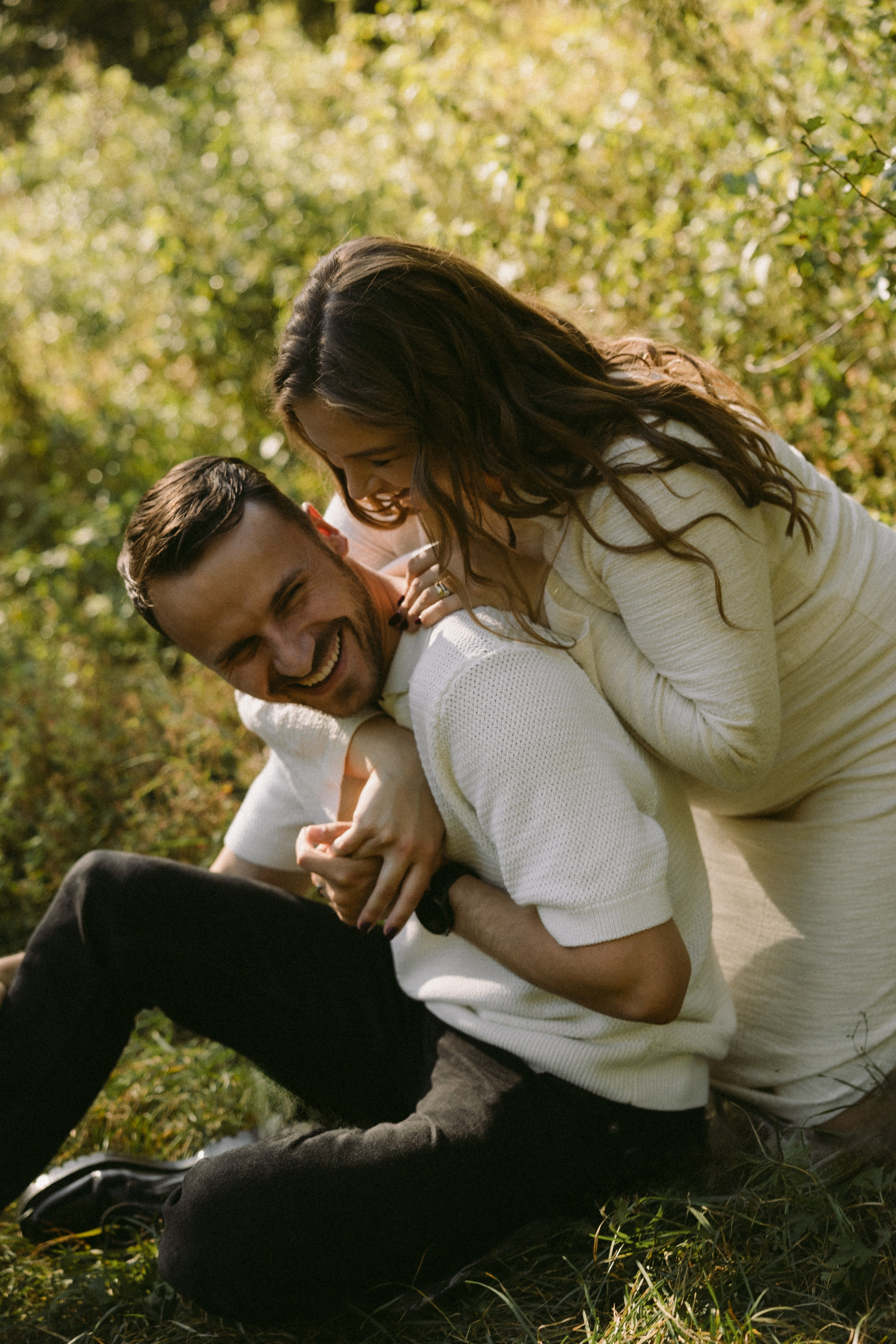 Sigita ir Artūras | Pabėgimas į gamtą ir aštrūs šešėliai. Vestuvių ir šeimų fotografė Lena Bondarenko / belove photo