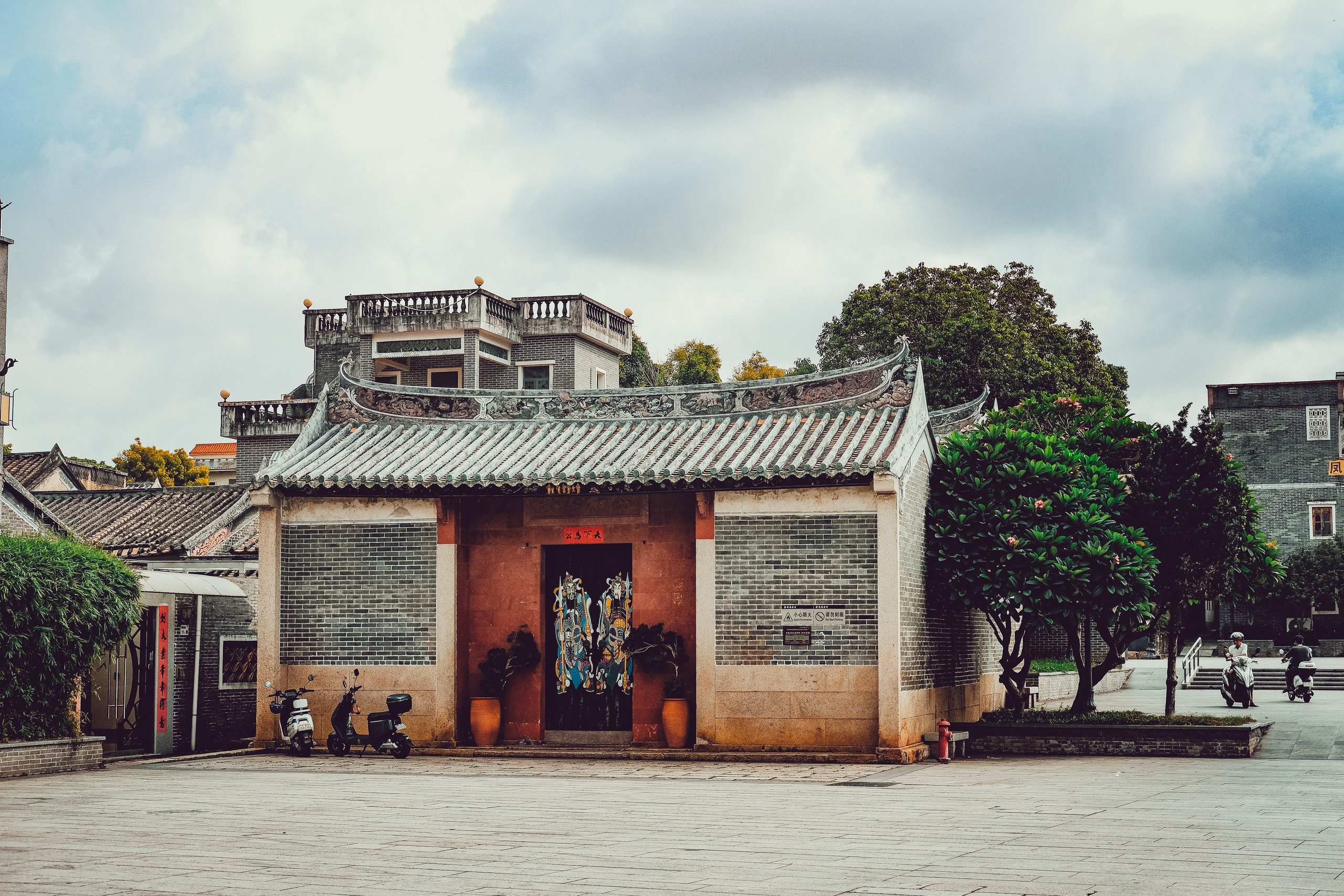 Street photography in Shenzhen | China | 深圳. 中国街头摄影 | The Streets of China Through My Eyes | 深圳