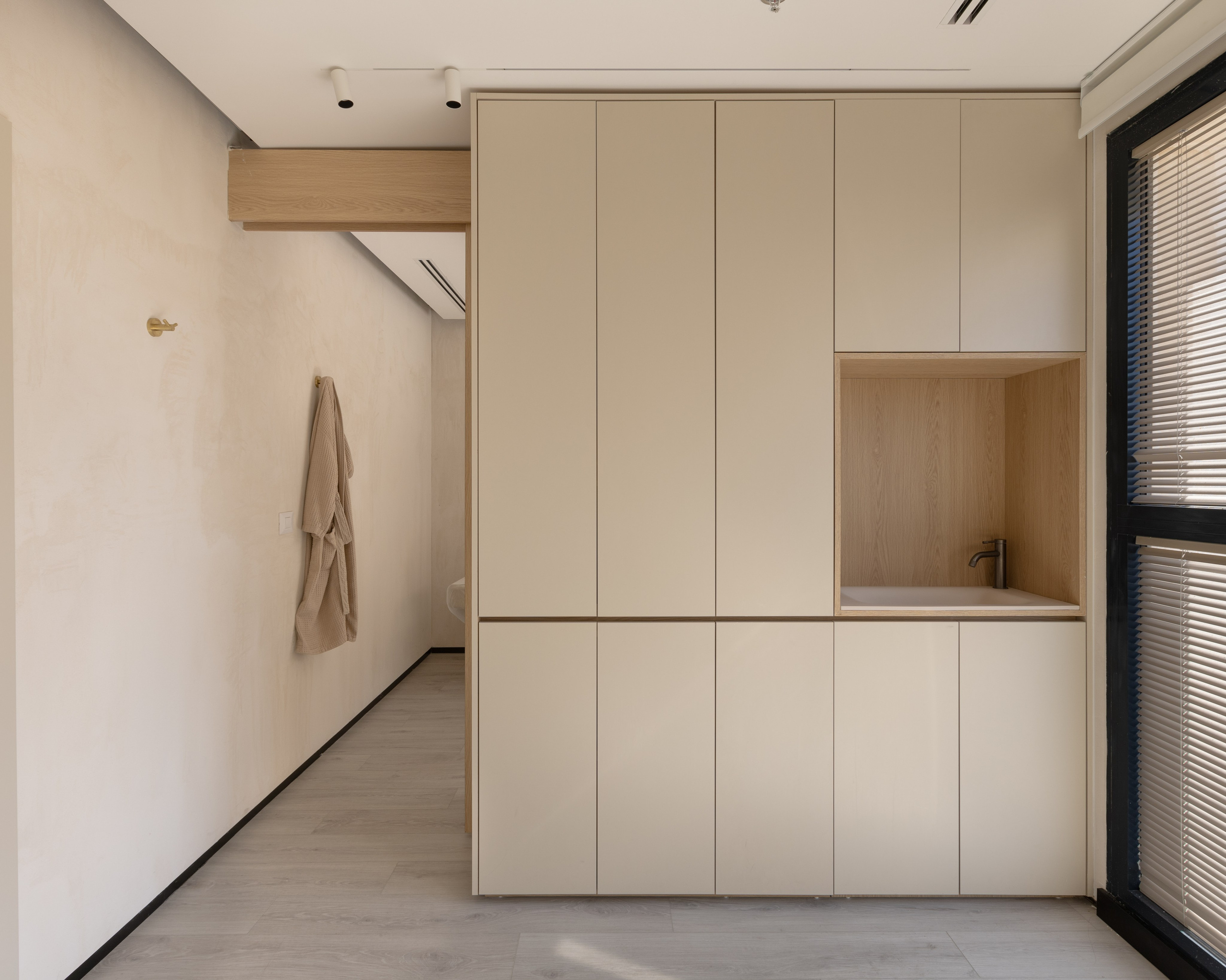 Clinica “Pola”. Project by Hezi Bar Daviv. Tel Aviv. Interior Photography & Video in Israel