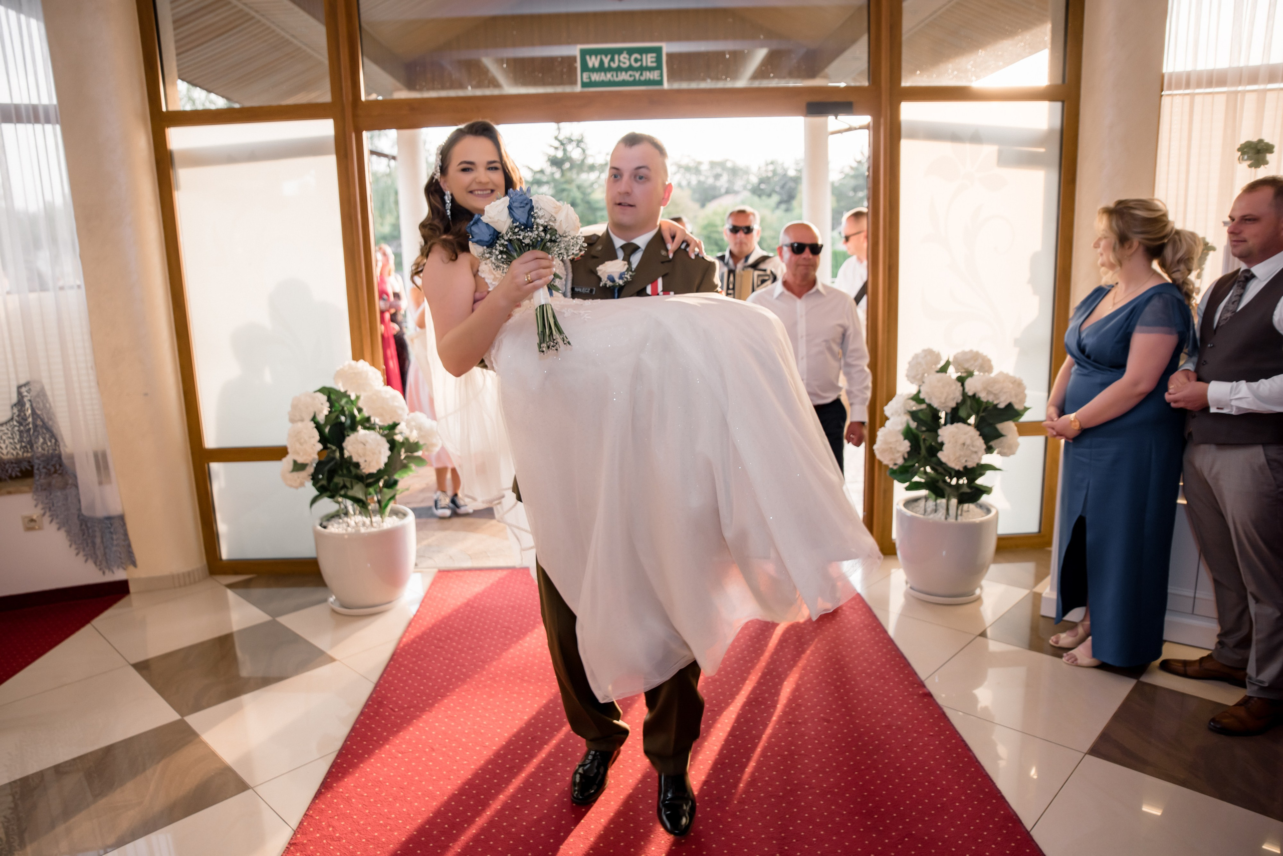 Dzień ślubny | Sesja Plenerowa Aleksandra & Cezary. Eugene Save – Fotograf Ślubny i Rodzinny | Warszawa i Cała Polska